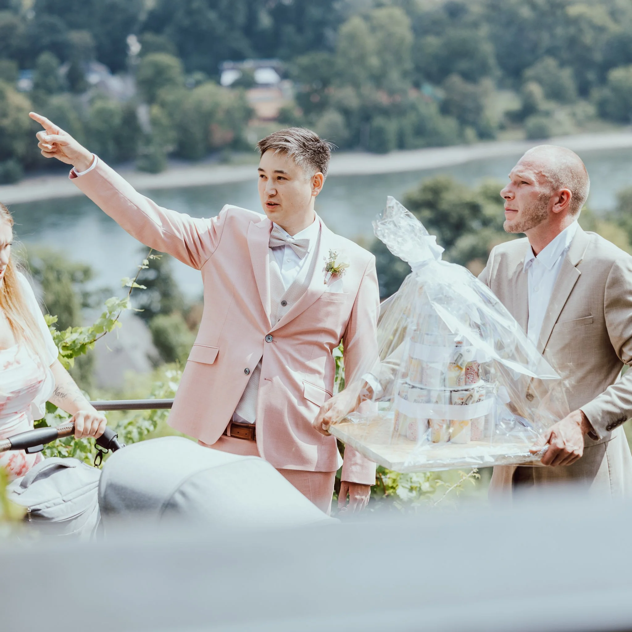 Hochzeitsfotograf Bonn und Umgebung | Marius Barthelmess Fotografie | Vorbereitungen / Geschenke / Rolandsbogen