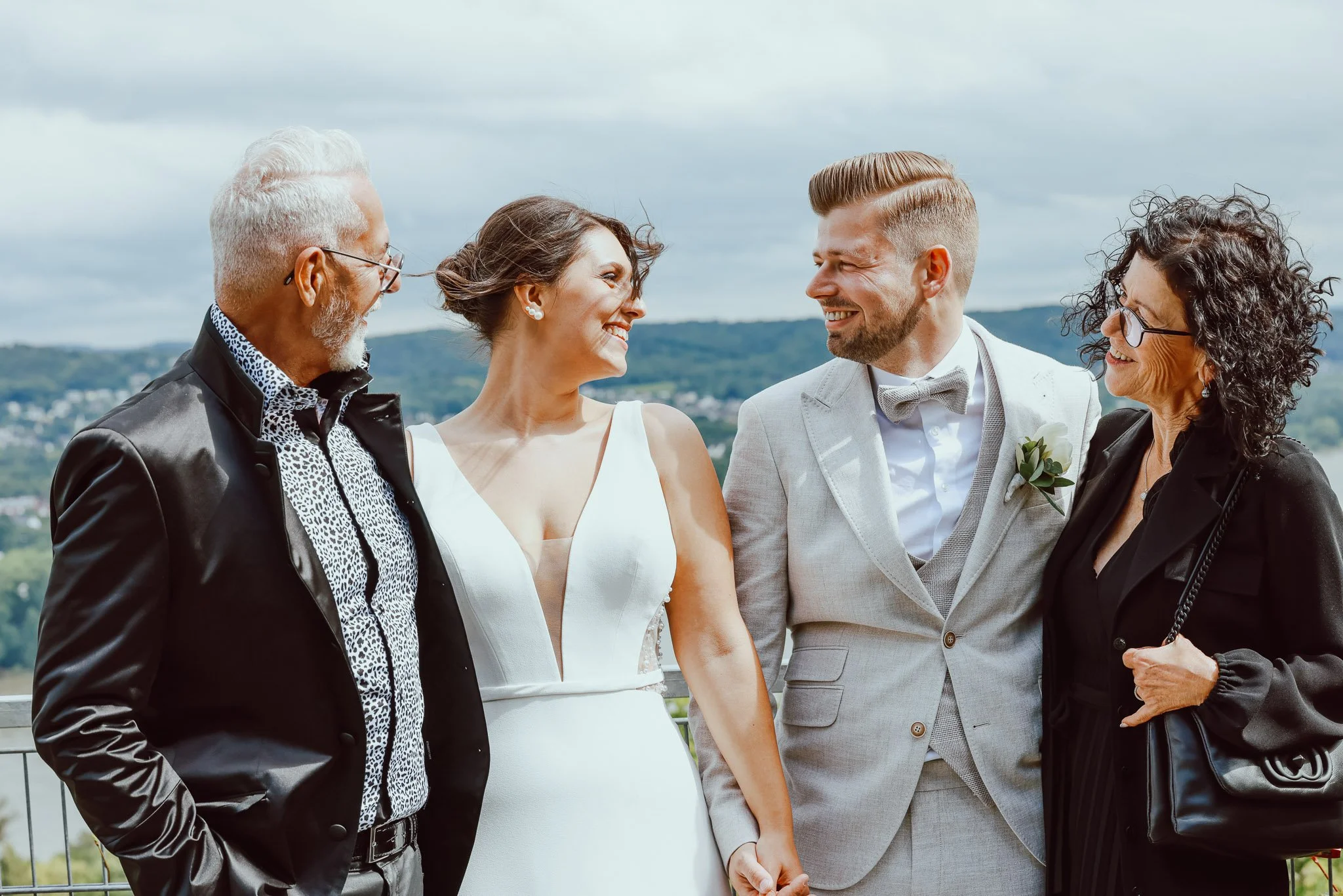 Hochzeitsfotograf Bonn und Umgebung | Marius Barthelmess Fotografie | Kuchenanschnitt /Rolandsbogen