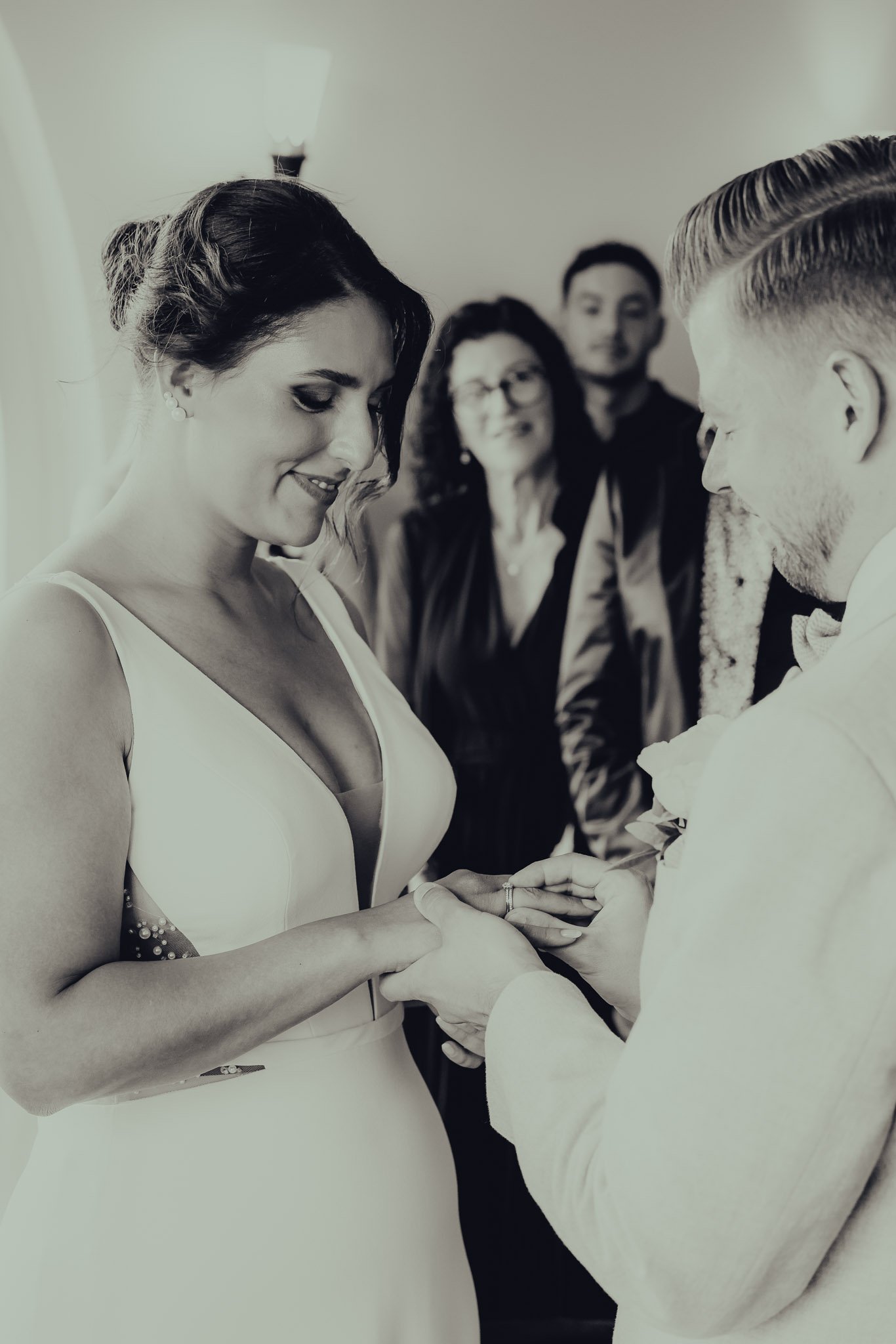 Hochzeitsfotograf Bonn und Umgebung | Marius Barthelmess Fotografie | Trauung /Rolandsbogen