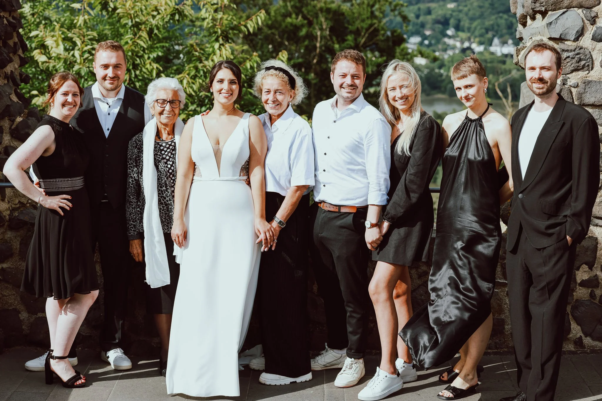 Hochzeitsfotograf Bonn und Umgebung | Marius Barthelmess Fotografie | Gruppenfoto/Rolandsbogen