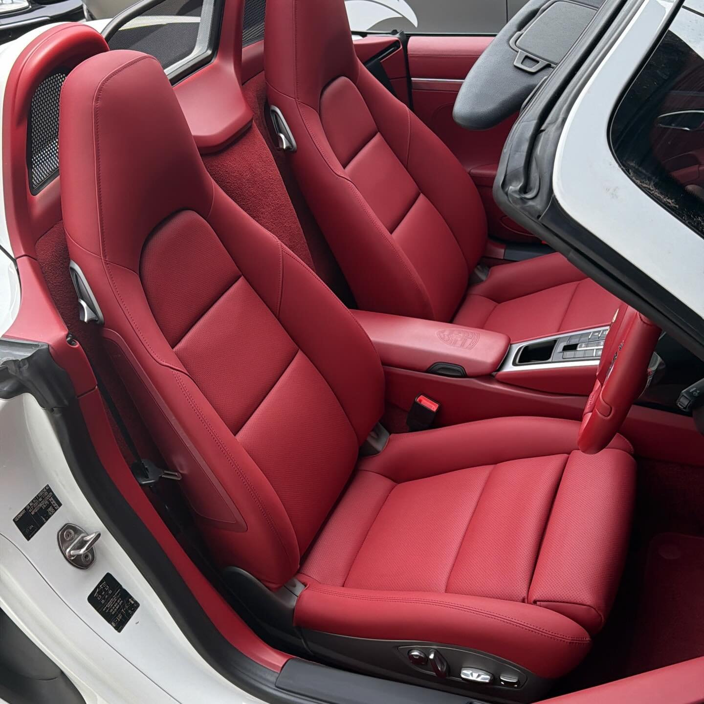 981 Boxster seats finished in original Red leather with perforated inserts. #porsche #porschesg #porschemoment #porsche981