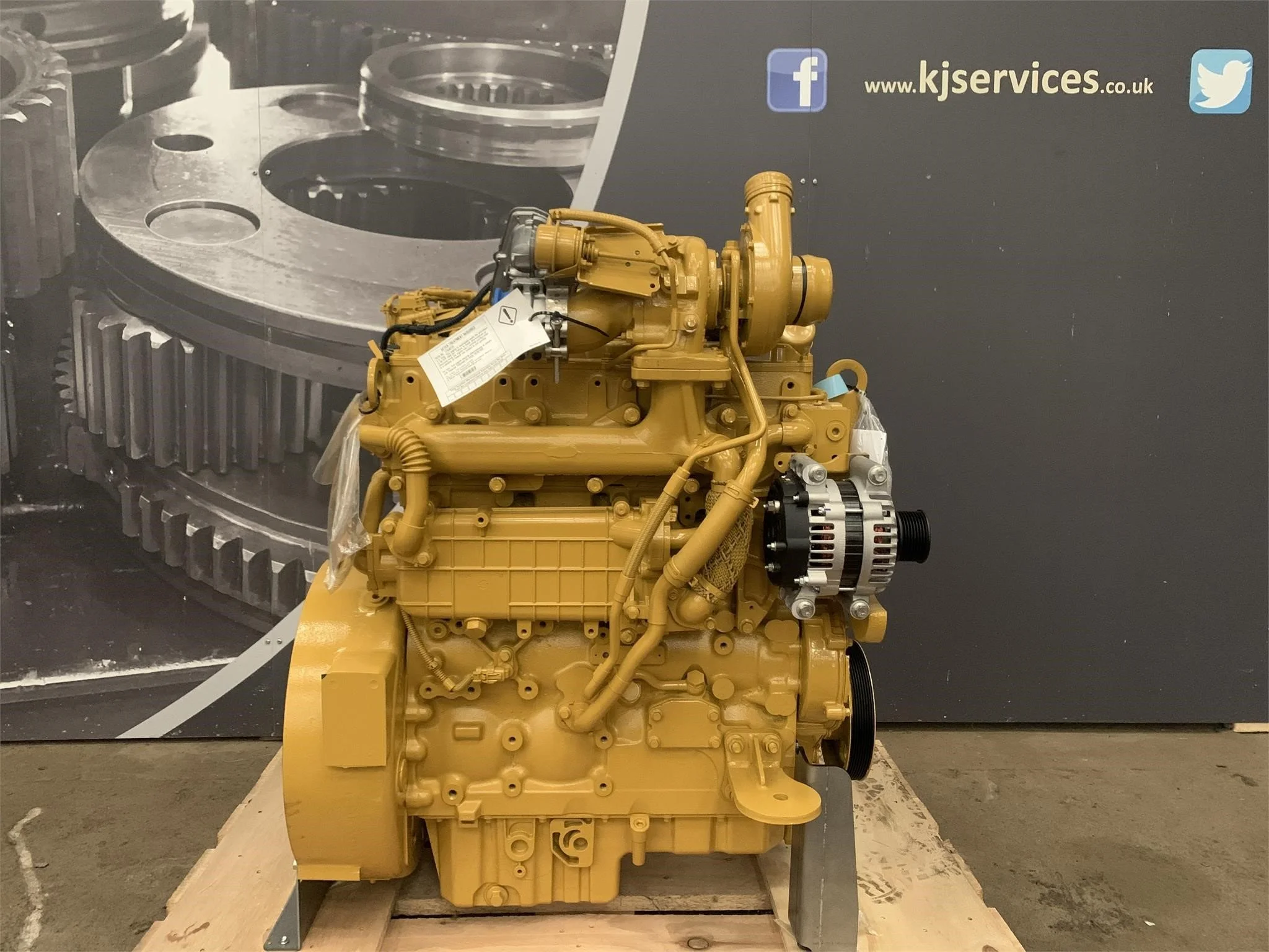 NEW CATERPILLAR C4.4 ENGINE