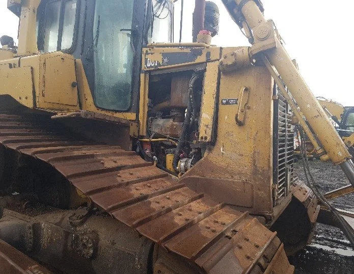 CAT D6T Breaker