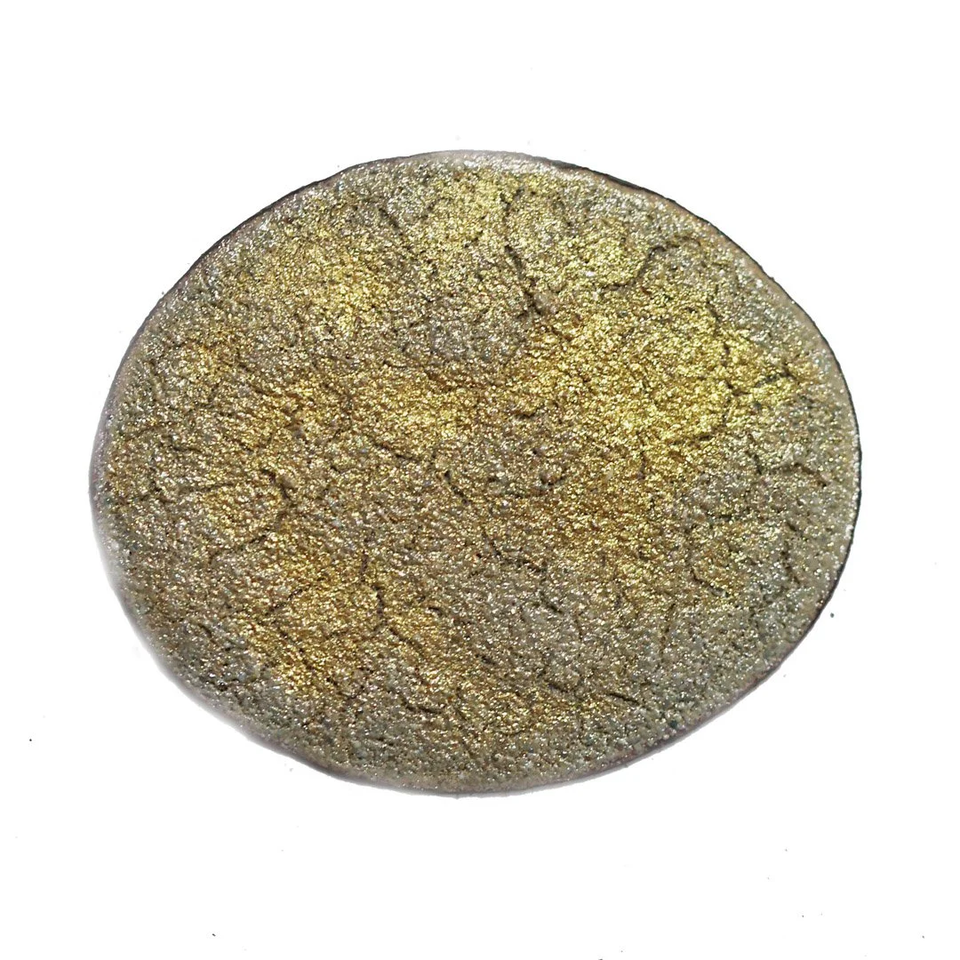 Sample of the defect that can appear during firing.