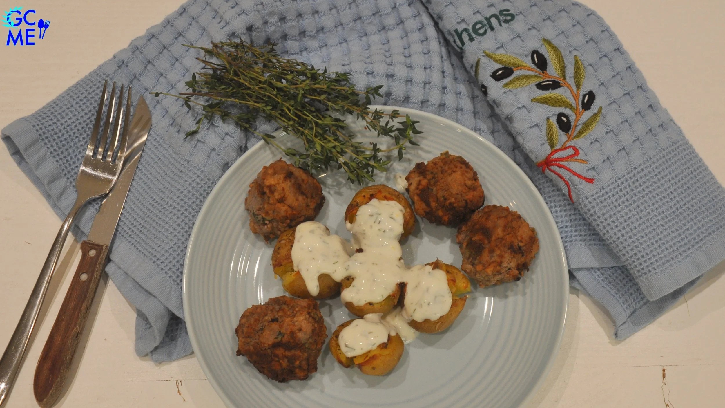 Greek Smashed Potatoes with Yoghurt Dip