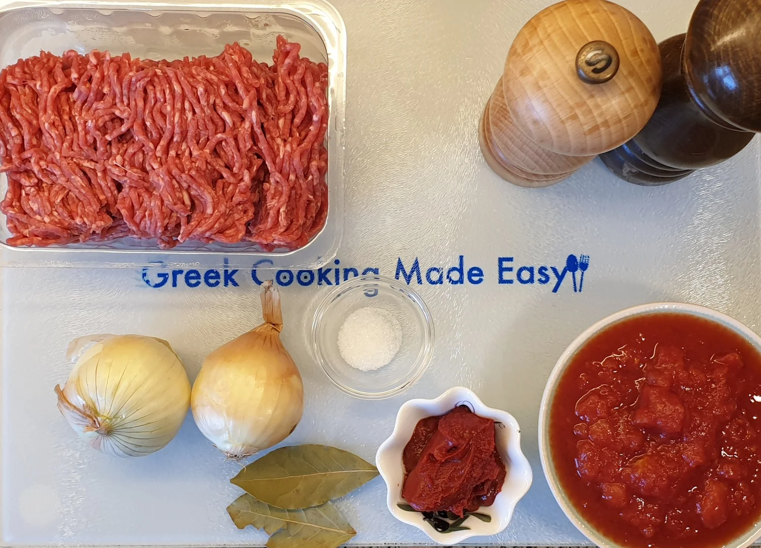 Greek Baked Pasta aka Pastitsio in phyllo pastry from Ioannina — Greek