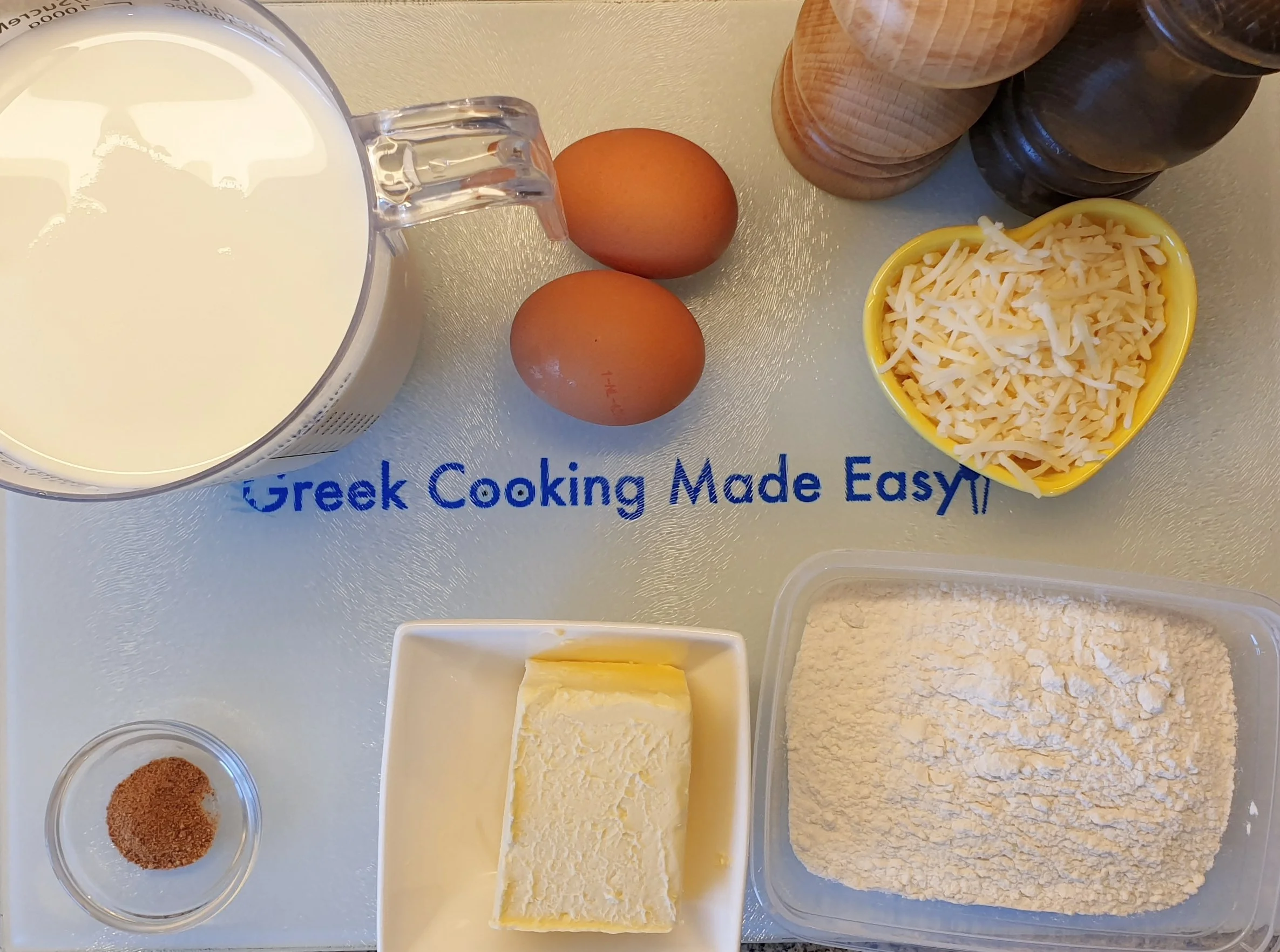 Greek Baked Pasta aka Pastitsio in phyllo pastry from Ioannina — Greek