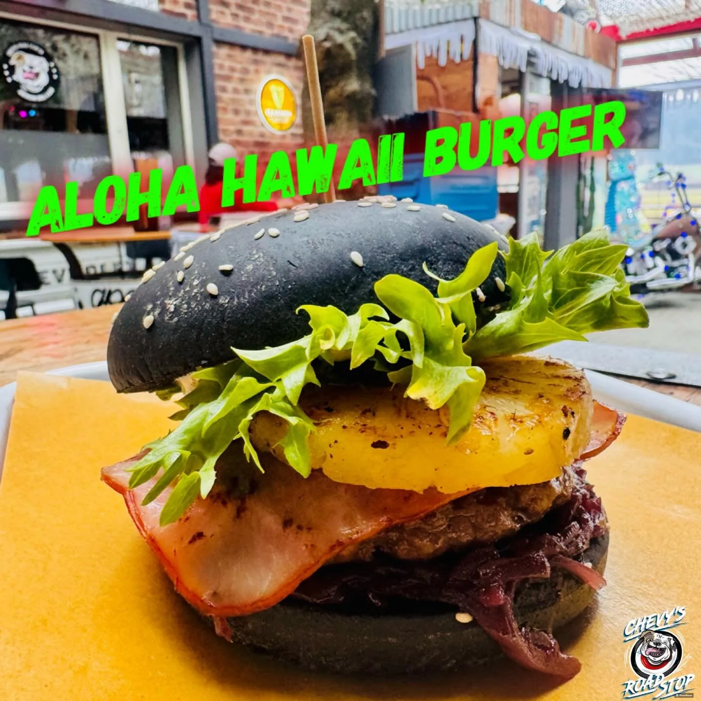 Unser Burger of the month im Februar!
.
ALOHA HAWAII
.
Black Sesam Bun, 160gr CH-Beef Pattie von der Wernli Metzg, grillierte Ananas, Cheddar, Schinken und rote Zwiebelmarmelade.
🤤🏝️🍍