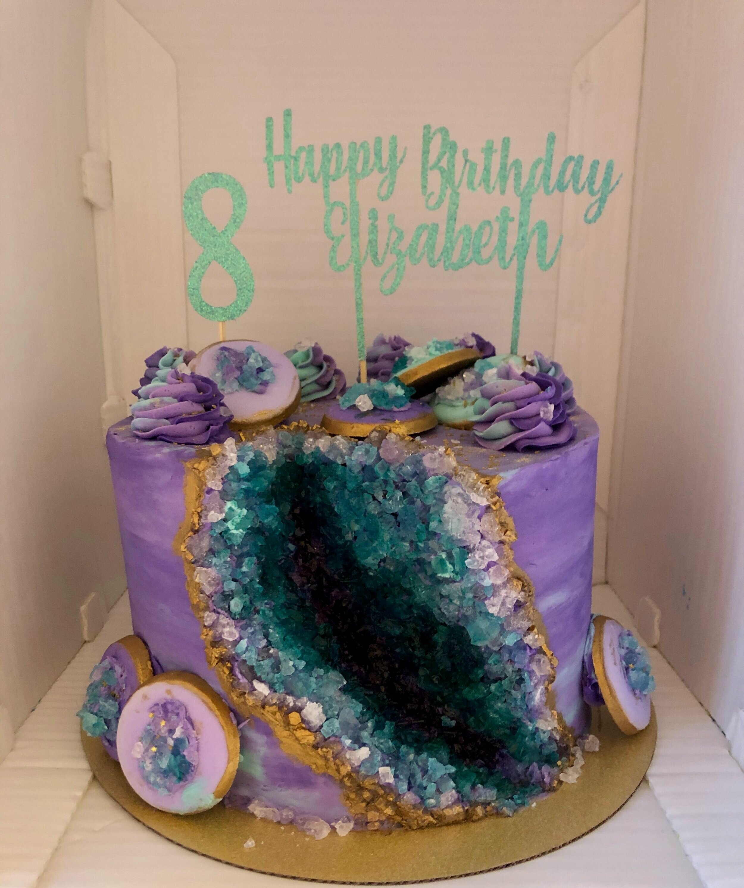 You Can Send A Vagina Geode Cake To Your Best Friends Anywhere In The US
