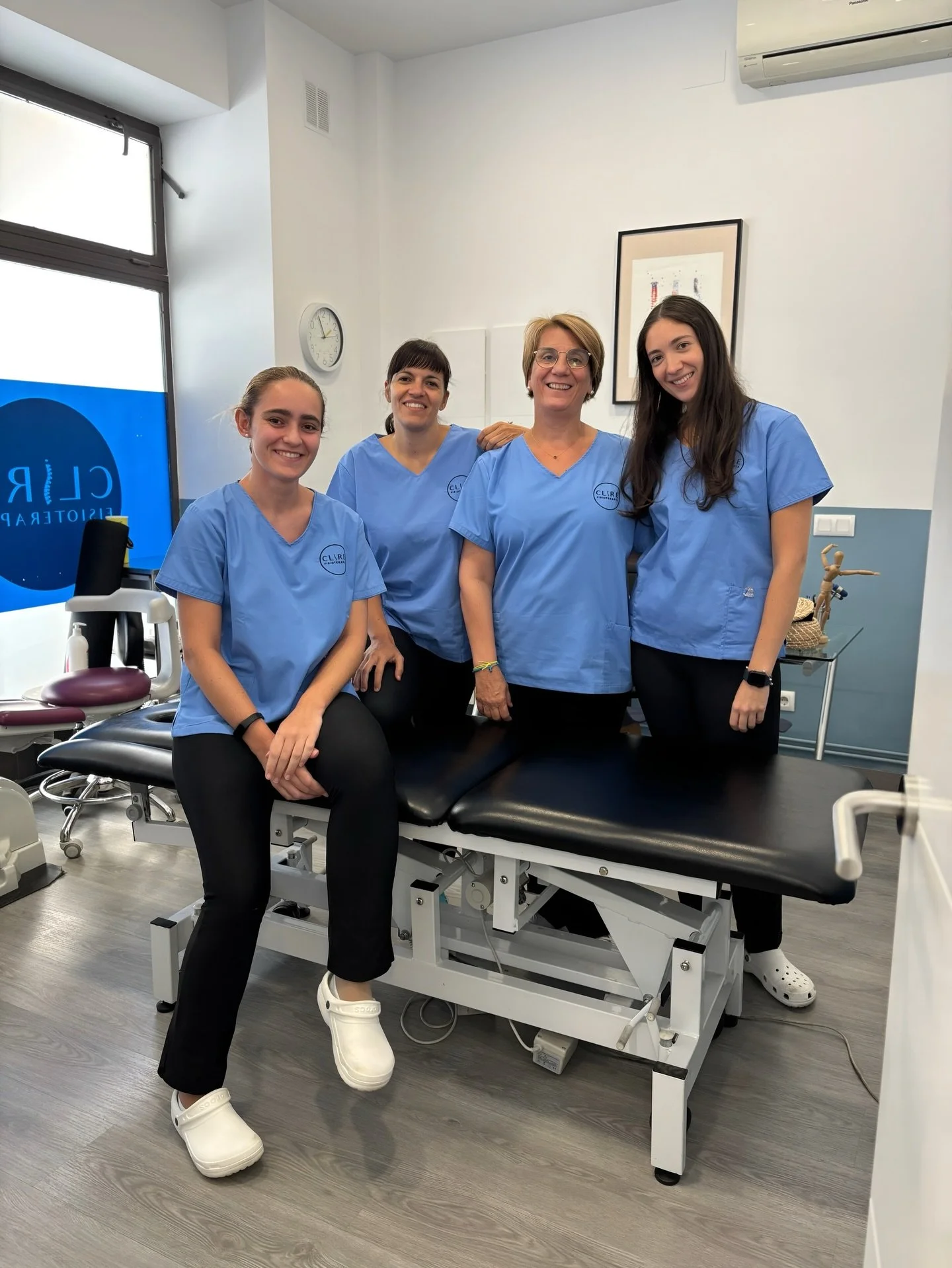 🔋Pilas cargadas en Clire Fisioterapia 🔋

Tras un merecido fin de semana de descanso, &iexcl;volvemos con energ&iacute;a! 🙌🏼✨

&iexcl;Reserva ya tu sesi&oacute;n privada! &iexcl;Estamos para ayudarte!

.
.
📍 Nos encontramos en C/ Fern&aacute;n Go