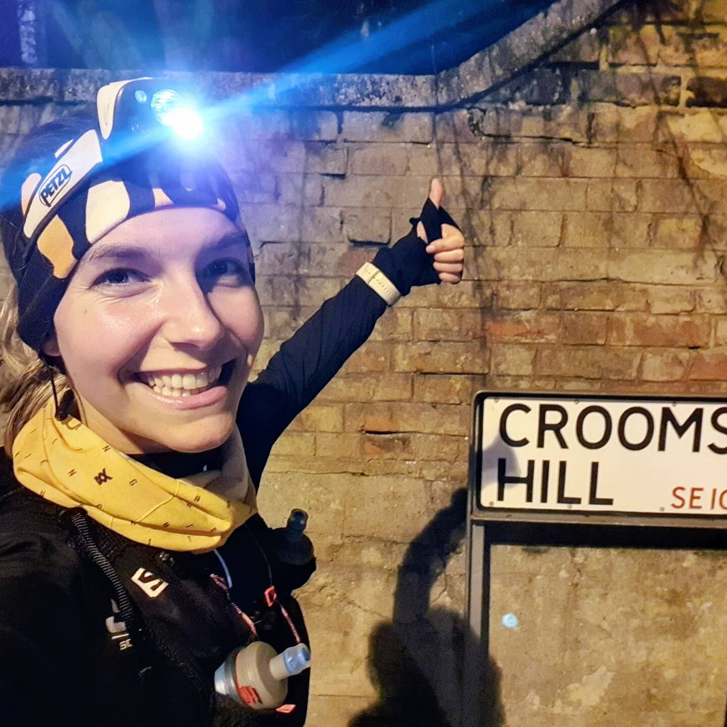 Arc training in full shwiiiing! 14 long hill reps in the cold and dark.. It's tough getting out in these conditions sometimes, and the later you leave it, the harder it gets because then you think arghh if I had just gone out when I originally planne