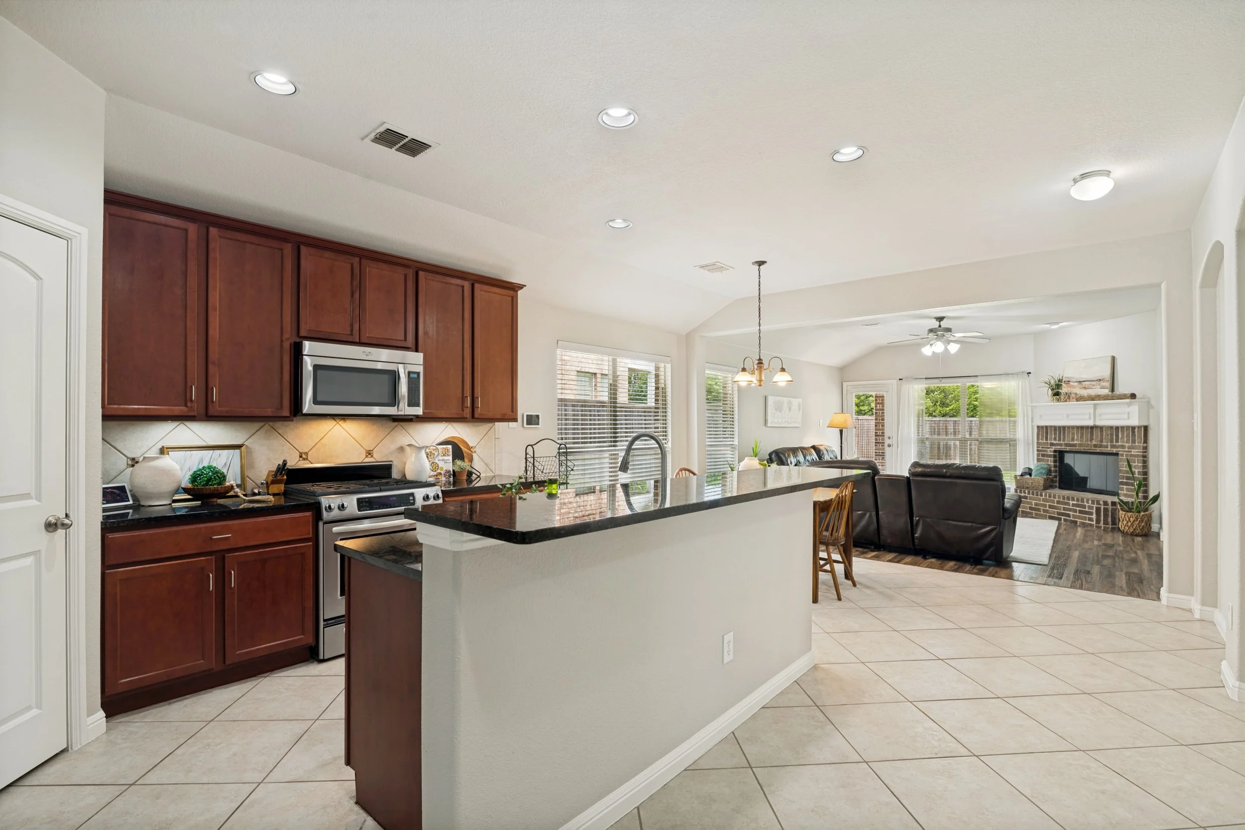 669-payton-way-rockwall-tx-75087-High-Res-13.jpg