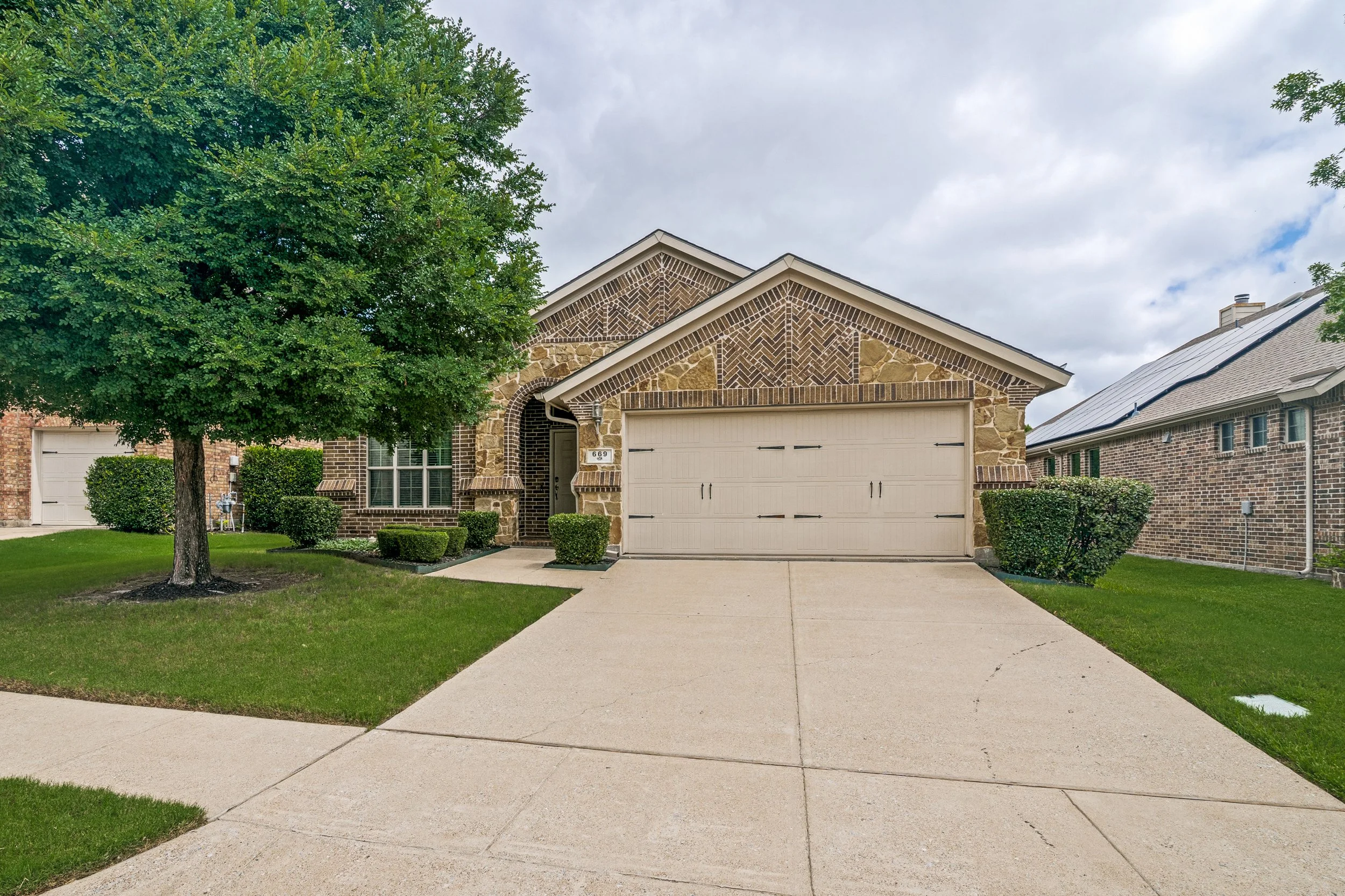 669-payton-way-rockwall-tx-75087-High-Res-1.jpg