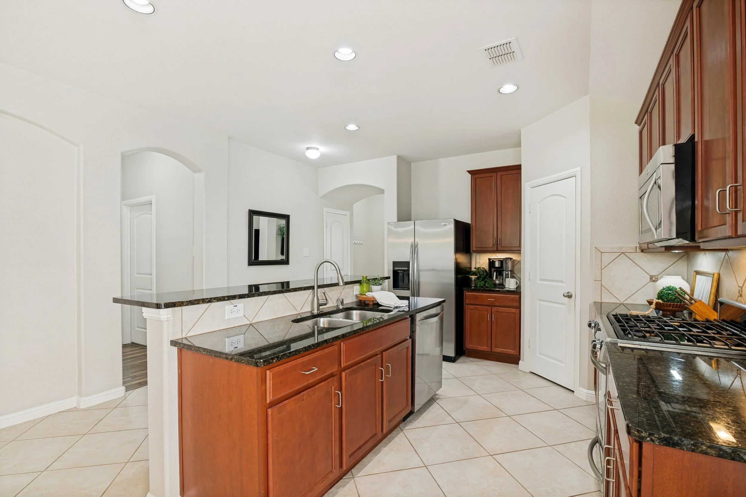 669-payton-way-rockwall-tx-75087-High-Res-11.jpg
