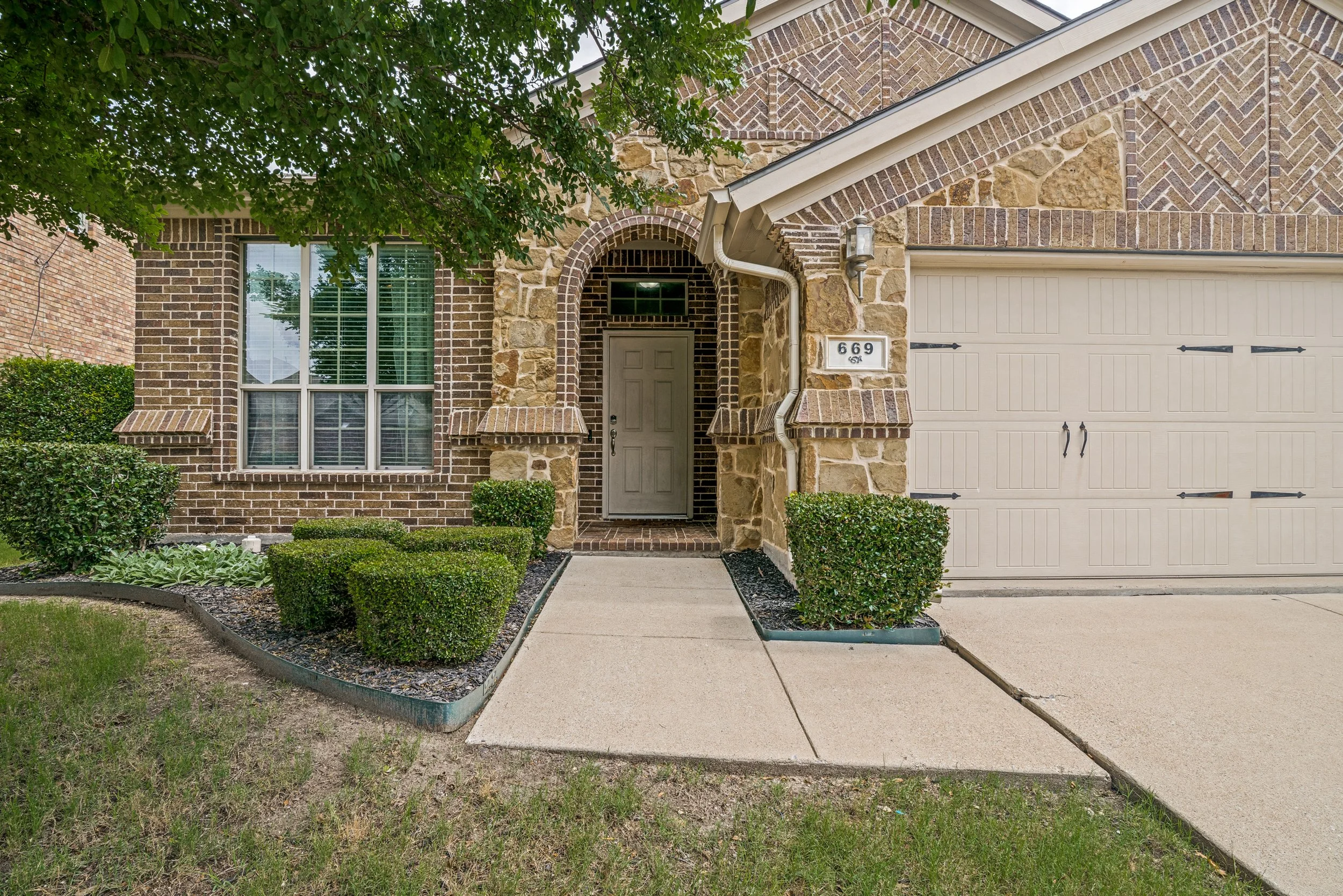 669-payton-way-rockwall-tx-75087-High-Res-3.jpg