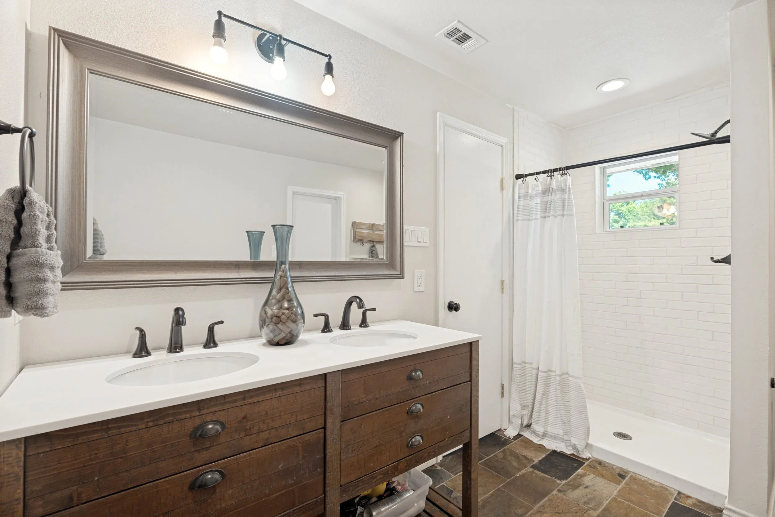 20-lee-dr-rockwall-tx-75032-High-Res-16.jpg