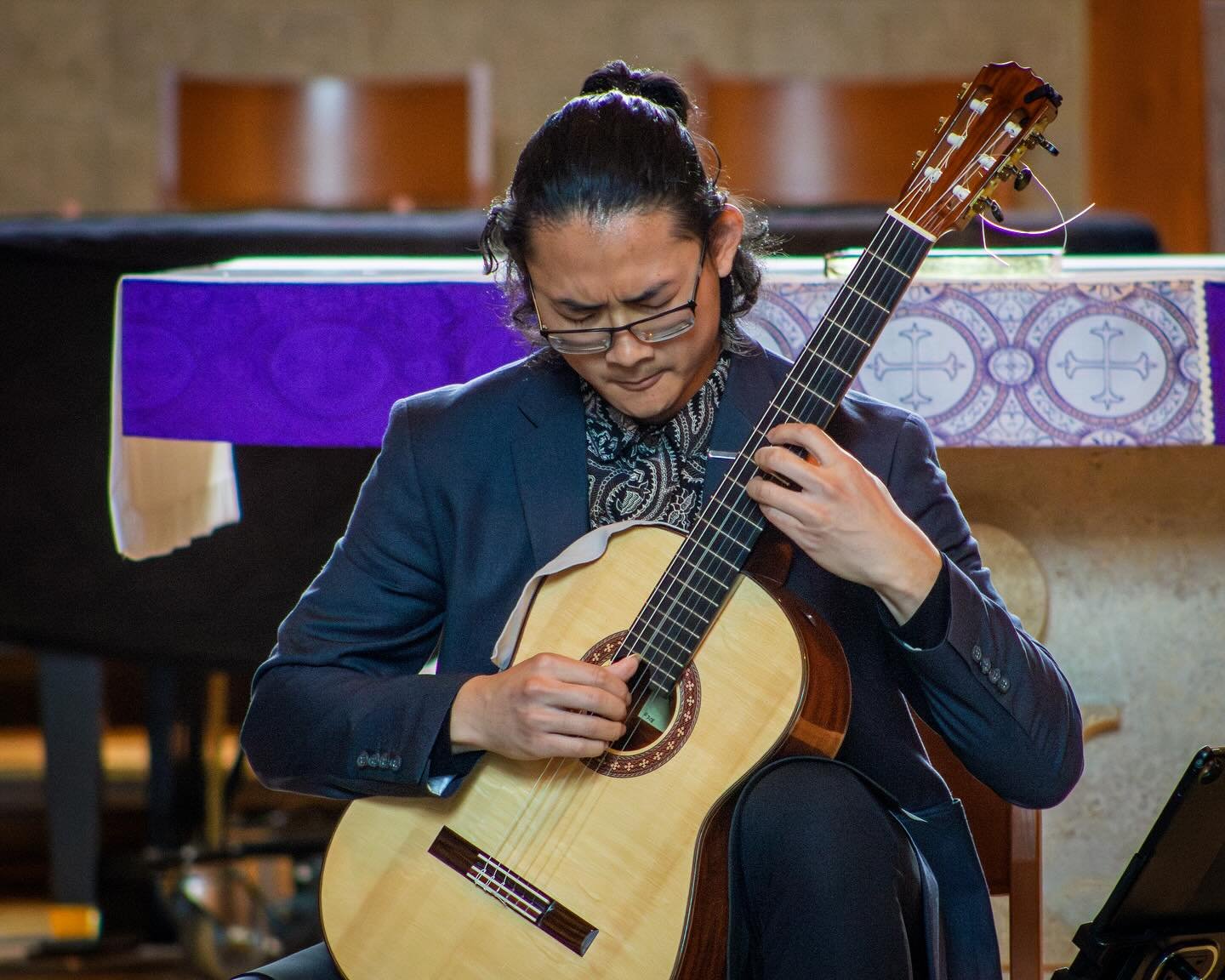 Some pictures from last week&rsquo;s recital with @albertodanielquintanillam at the St. Boniface Episcopal Church 😁🎸 

Thank you to @izzy_fincher for the great pics 📸