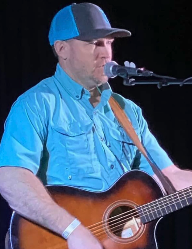 Justin Contreras Live