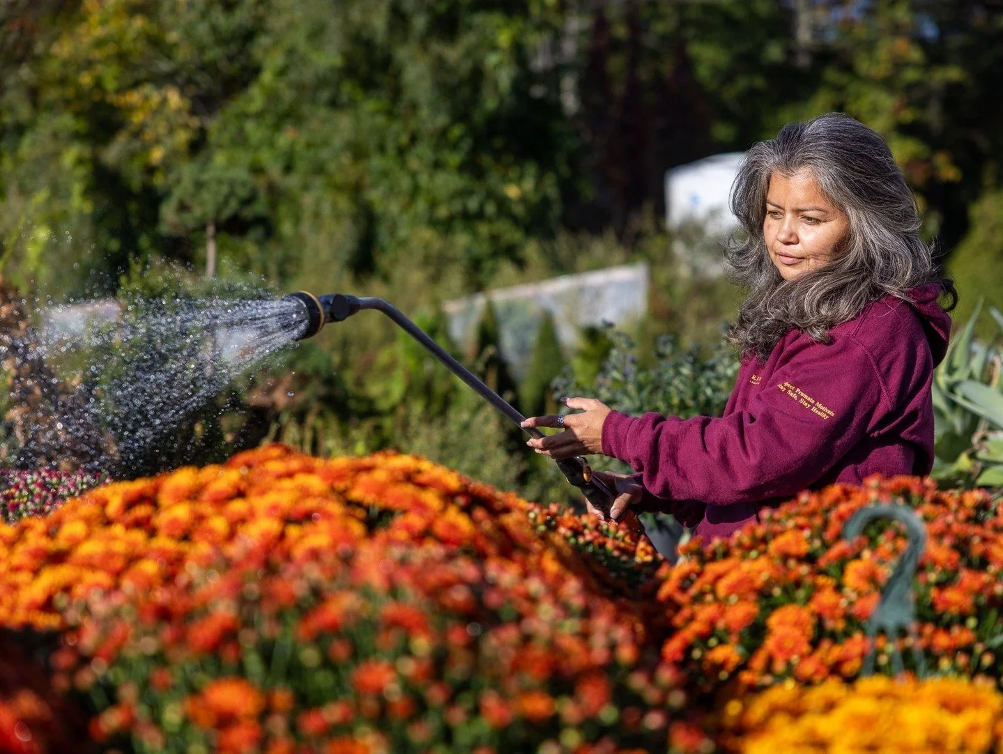 Autumn’s beauty begins at the front door. 🍂 
Our team is crafting custom porch displays that celebrate the harvest season—with pumpkins, heirloom gourds, and vibrant mums in rich fall colors. A warm welcome for the harvest season! 
