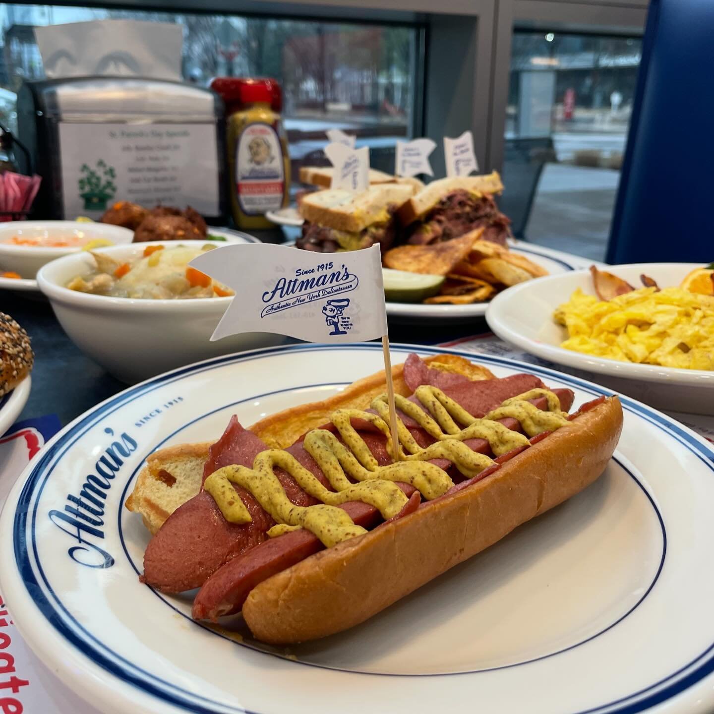 Any time is @attmansharborpoint time! Stop in for breakfast, lunch, dinner, and happy hour every day of the week. 

With endless options to choose from you and your crew are sure to find something you love.

#attmansdelicatessen #baltimore #deli #bre