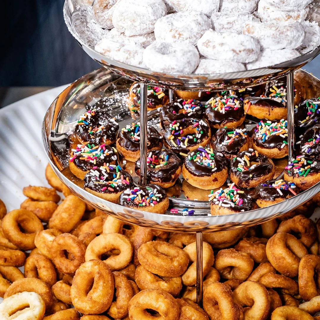 Things just got a little sweeter at @icecreamjubilee with hot mini donuts!
 🍩

Crispy on the outside, warm and soft on the inside, these bite-sized wonders are made to be paired with a hot cup of coffee or your favorite scoop of ice cream. Start you