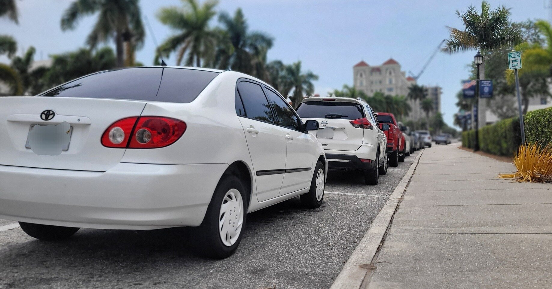 We've seen a slight uptick in license plate thefts recently. Help put brakes on the problem by keeping this safety information in mind: 
🚙 Invest in anti-theft screws for your license plates.
🚙 Whenever possible, park in well-lit areas with high fo