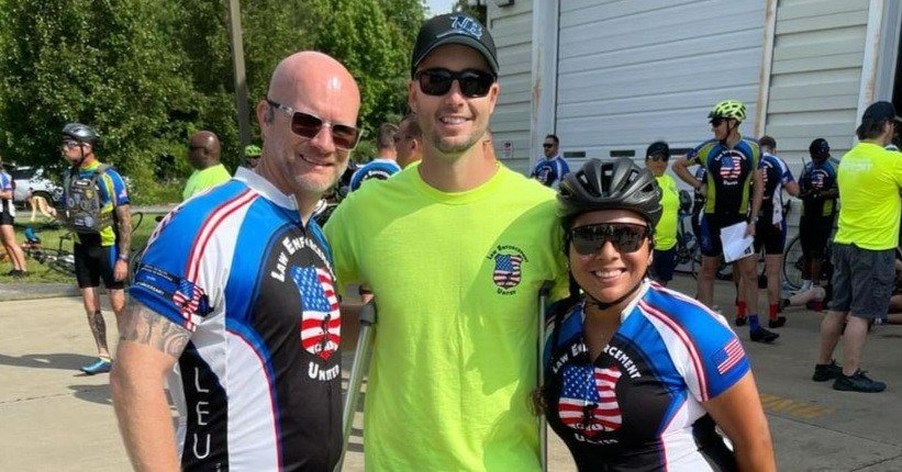 This morning our BPD team participating in the Law Enforcement United #RoadtoHope began the first leg of the three-day, 250+ mile bike ride to Washington, D.C. In addition to our cyclists, #TeamBradenton includes a motorcycle escort and volunteers wh