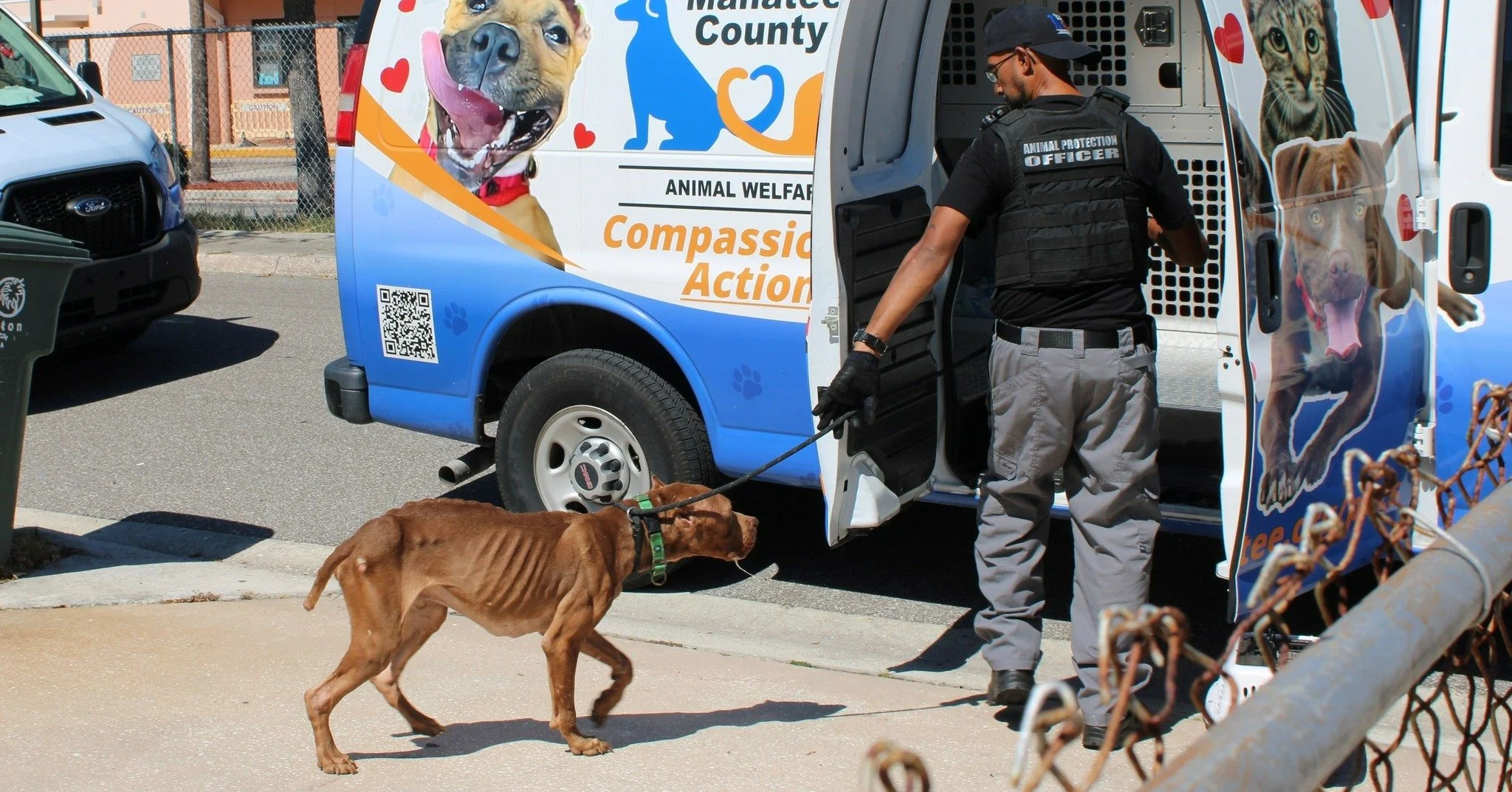 🚨CONTENT WARNING - Bradenton couple arrested for aggravated animal cruelty 🚨
A Bradenton couple was arrested Friday evening on multiple aggravated animal cruelty charges. Earlier this week, BPD officers located several dogs, suffering from malnutri
