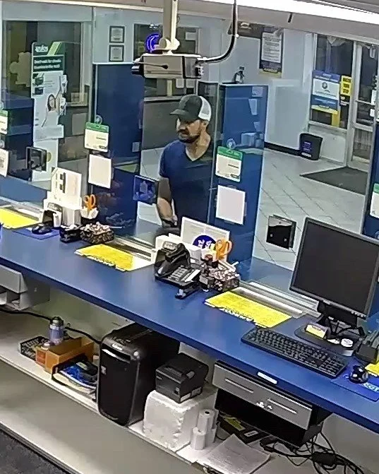 &quot;YOU SHOULD CALL THE COPS&quot; - CHAPTER THREE!
The Bradenton man who stole a $9,000 gold chain from Kay Jewelers last month has picked up yet another charge. In the original case, Christopher Dimastrantonio told store employees to &quot;call t