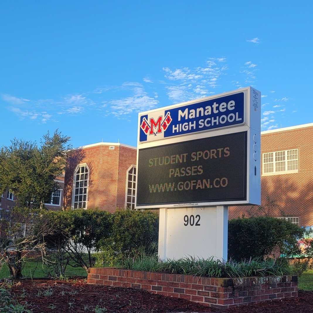 🚨STUDENT ARRESTED FOR THREAT AT MANATEE HIGH SCHOOL 🚨
BPD has arrested a teen accused of making an electronic threat directed at Manatee High School. 

Monday evening (8/31/26), BPD was notified of a threatening message sent earlier that day to a s