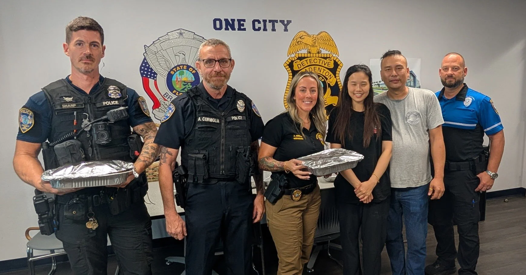 Thank you! Rainbow Island Chinese Restaurant treated our officers to a warm meal this week. And - get this - all the fortune cookies had the same message: Don't Crime! 
🥠(We're kidding about the fortune cookies, but dinner was great!)