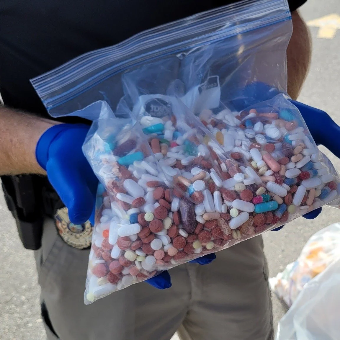 💊 HAPPENING TOMORROW (SAT., OCT 17TH!) 💊 
Drop off unused or expired medications at HCA Florida Blake Hospital (2020 59th St. W.) between 9 a.m. and Noon, and BPD will transport them to the FDLE for disposal.  Collections will also be accepted at H