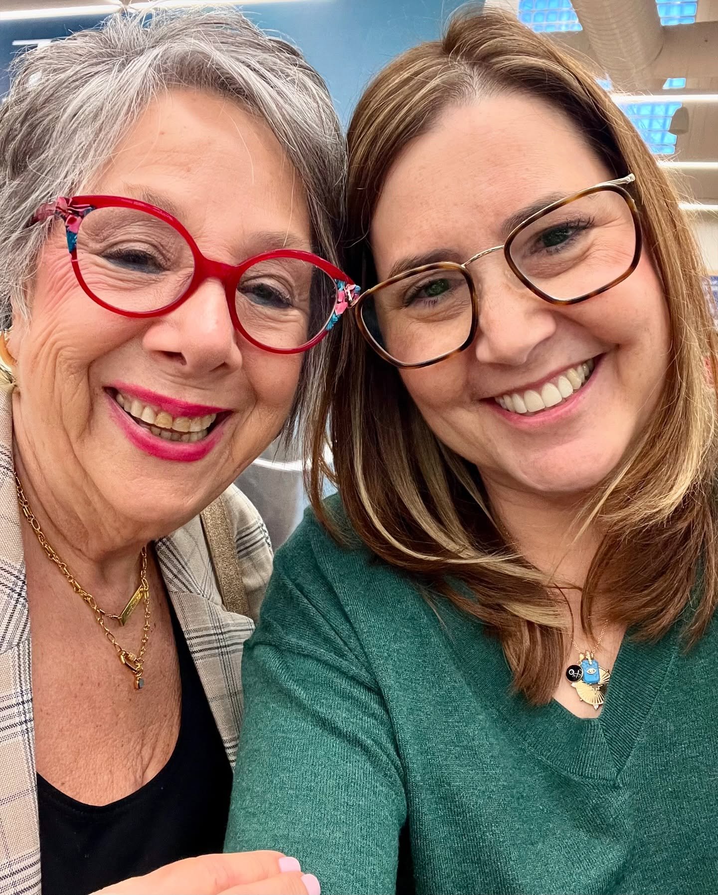 My personal journey as a book club facilitator and the journey of @lets_gather_in_patti_grove  has led me to these two incredible role models. And.. FINALLY @bookcoffeehappy bookcoffeehappy and I met in person💕💕#gratefuandblessed