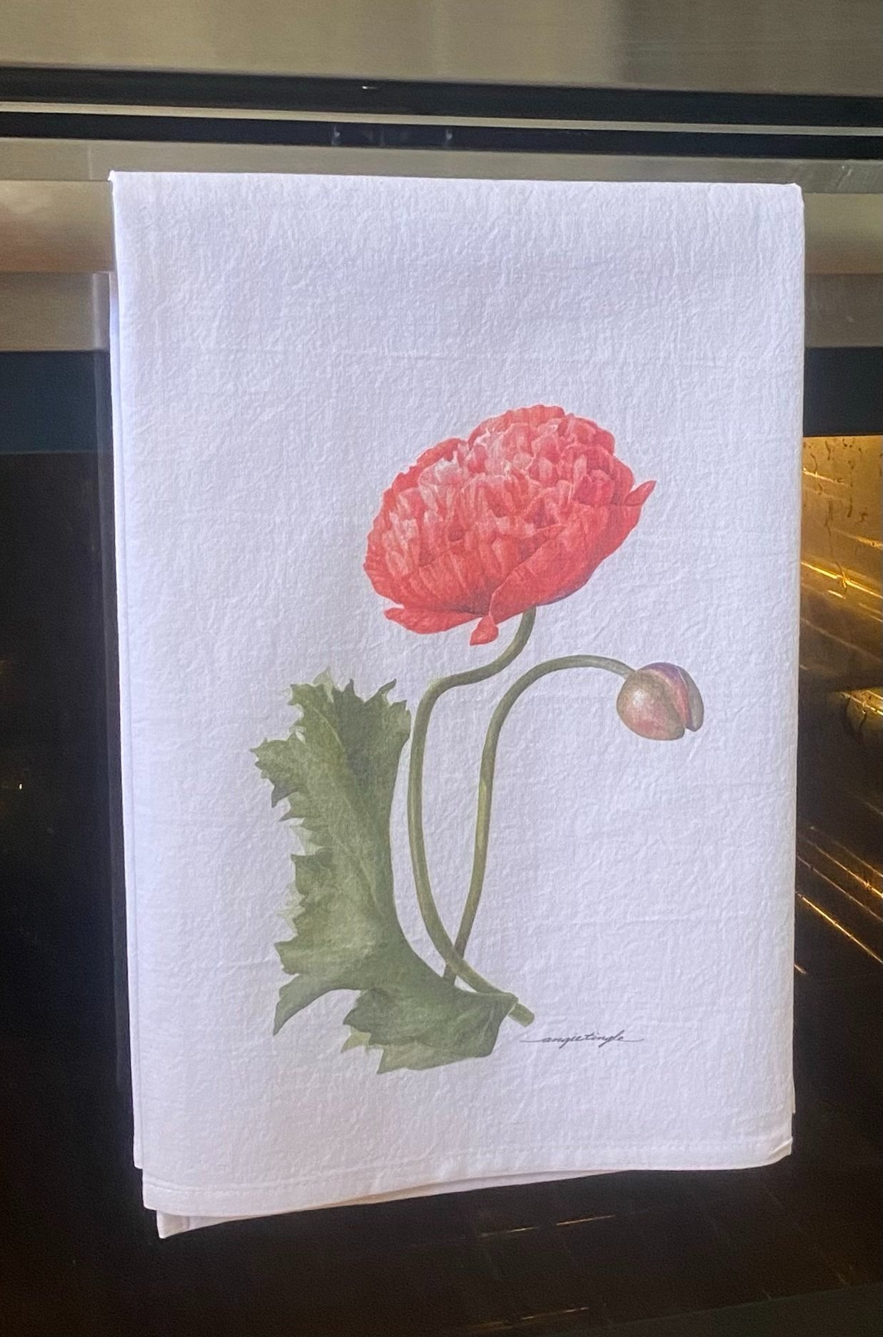 WS+-+Poppy+on+oven.jpg
