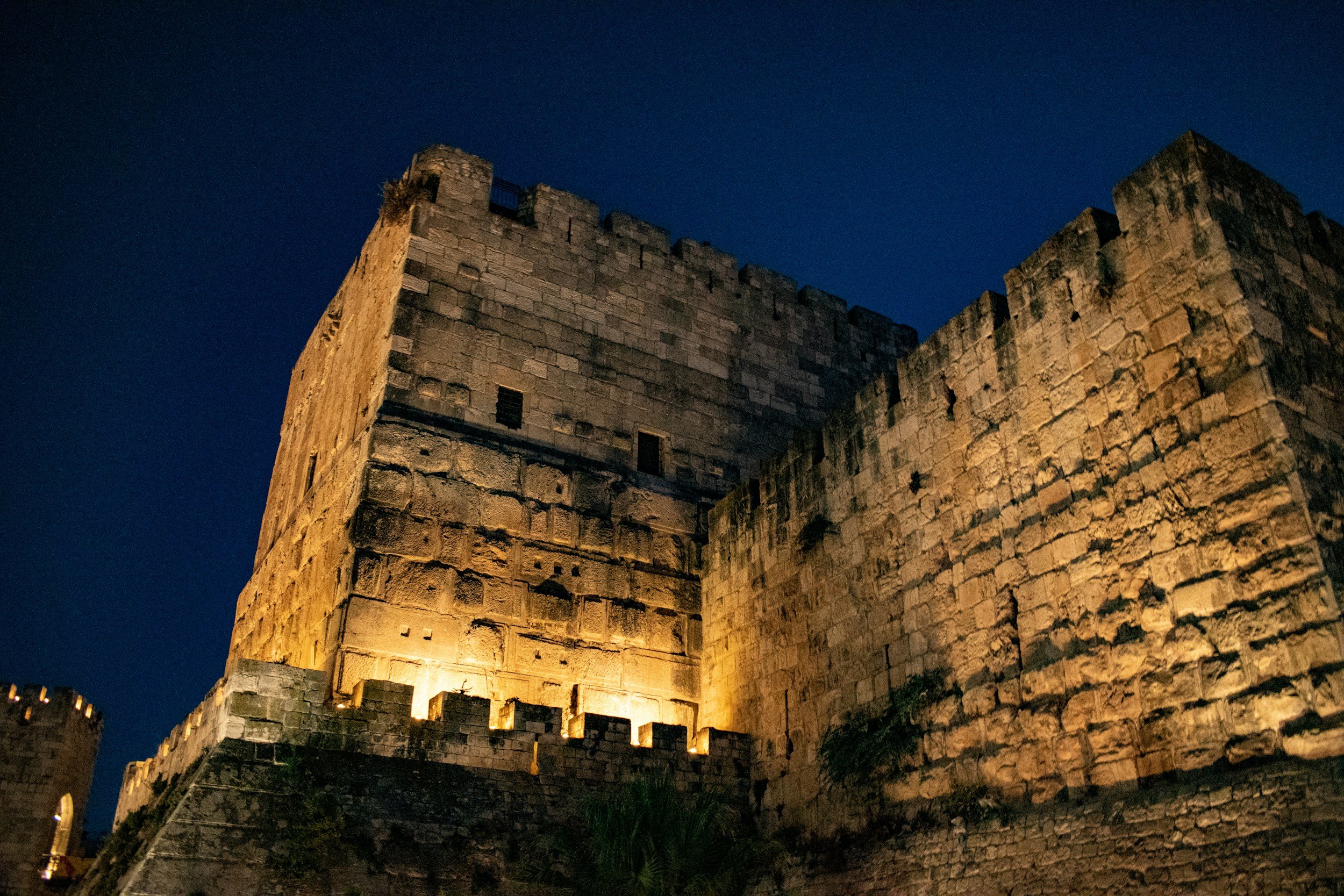 THE WALLS WILL FALL