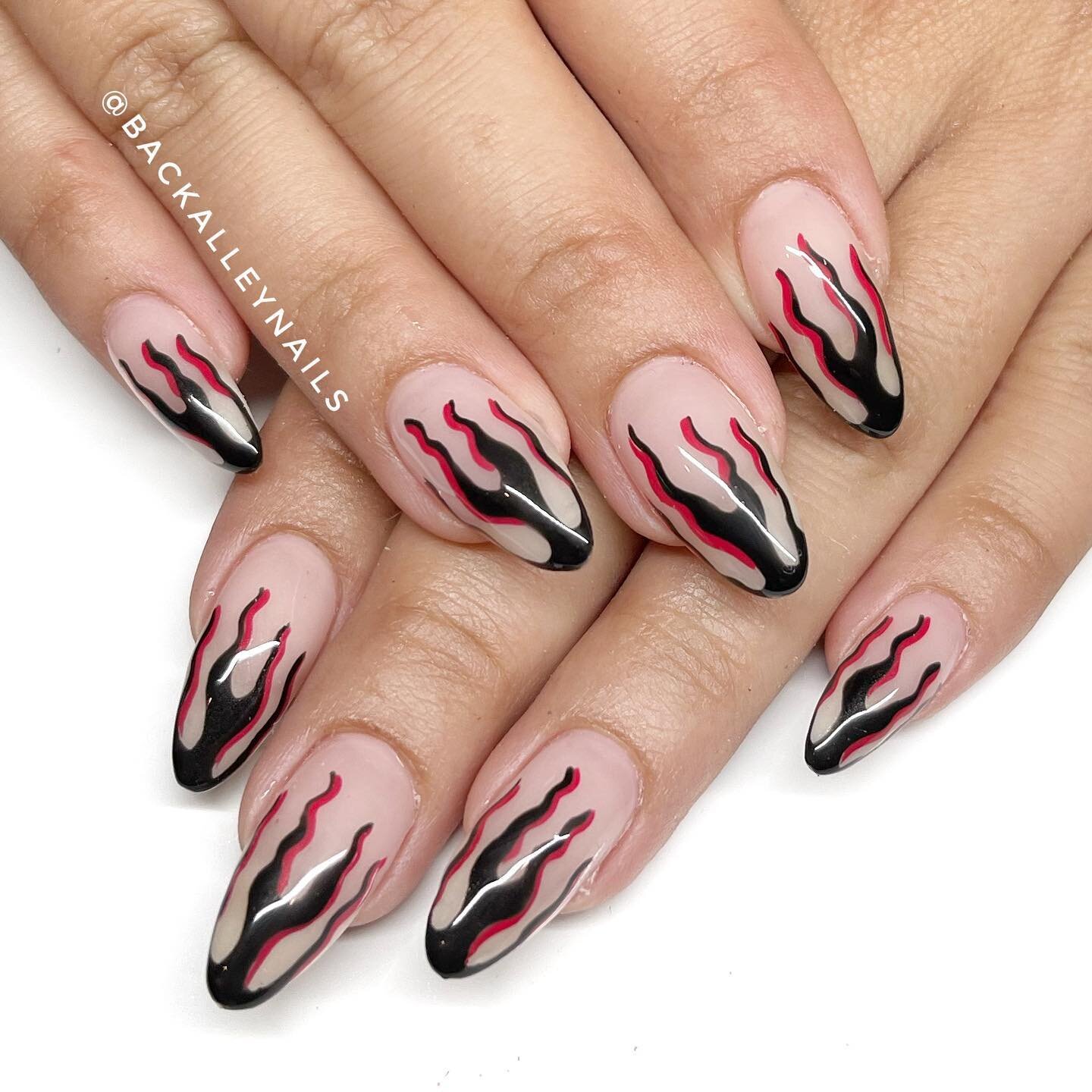 BACK ALLEY NAILS