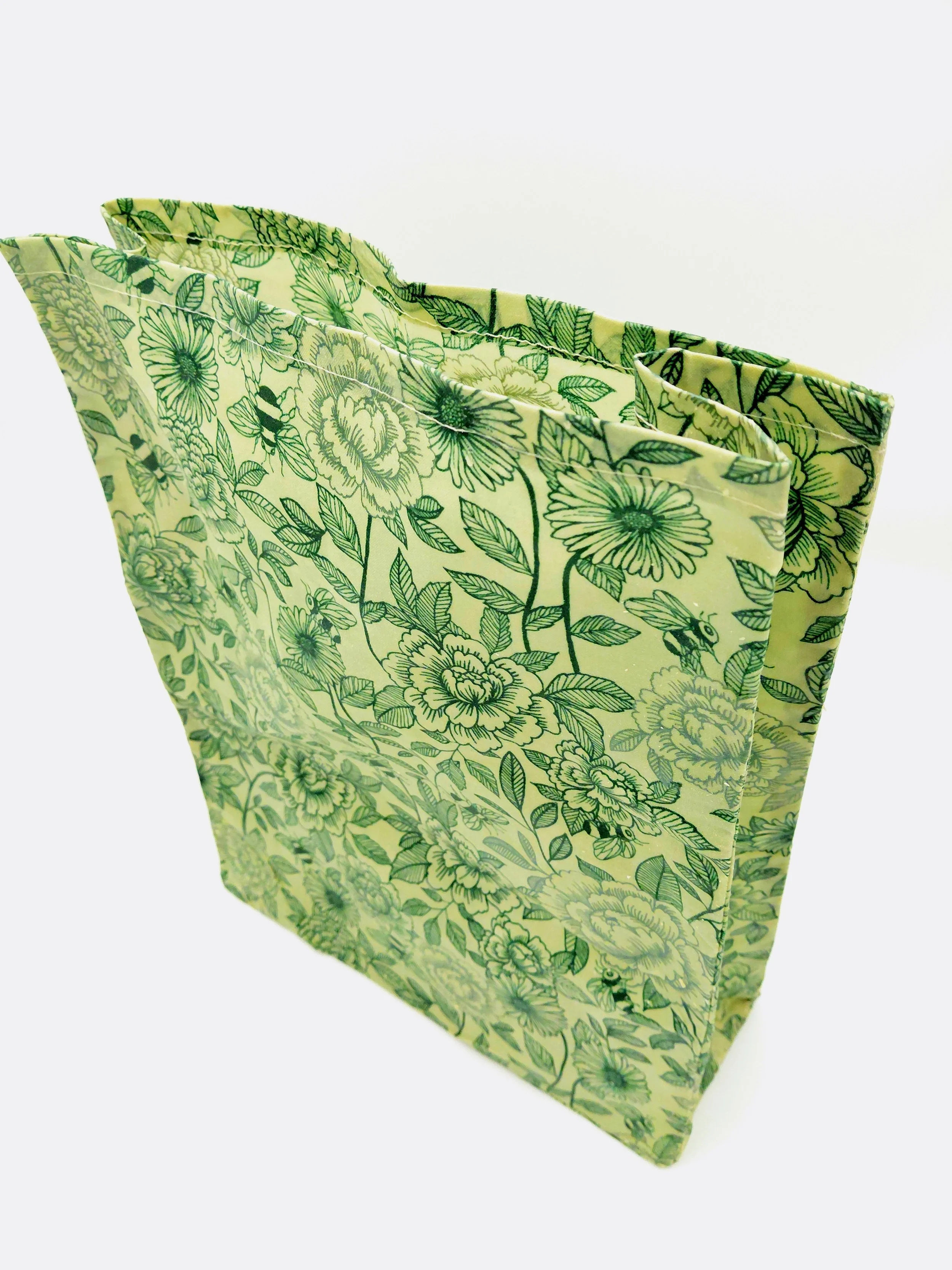 emerald bee bag .2.jpg