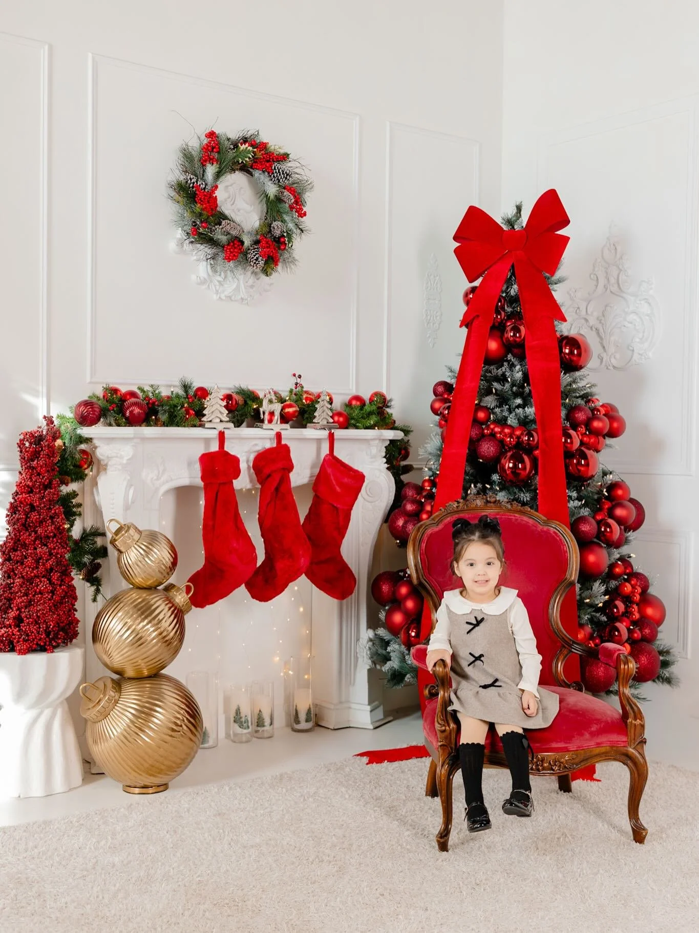 Don&rsquo;t worry if you missed the chance for some holiday Christmas photos at the studio this year, we will be at the @johnstonterminalwinnipeg today from 12-8pm and offering a FREE photo with Santa in our winter set up ! Sign up with our digital l