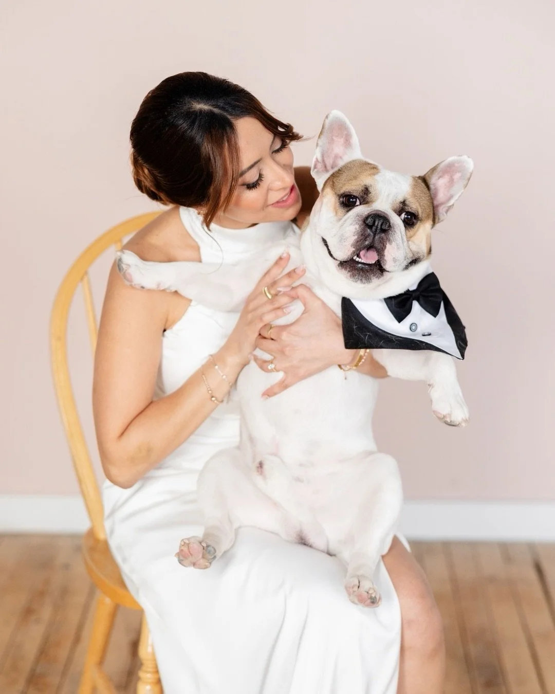 Kari and Kevin celebrated their intimate wedding in Winnipeg surrounded by their closest family and friends at @smithwinnipeg, and it was such a meaningful day to capture.

As a Winnipeg wedding photographer, I love documenting smaller celebrations l