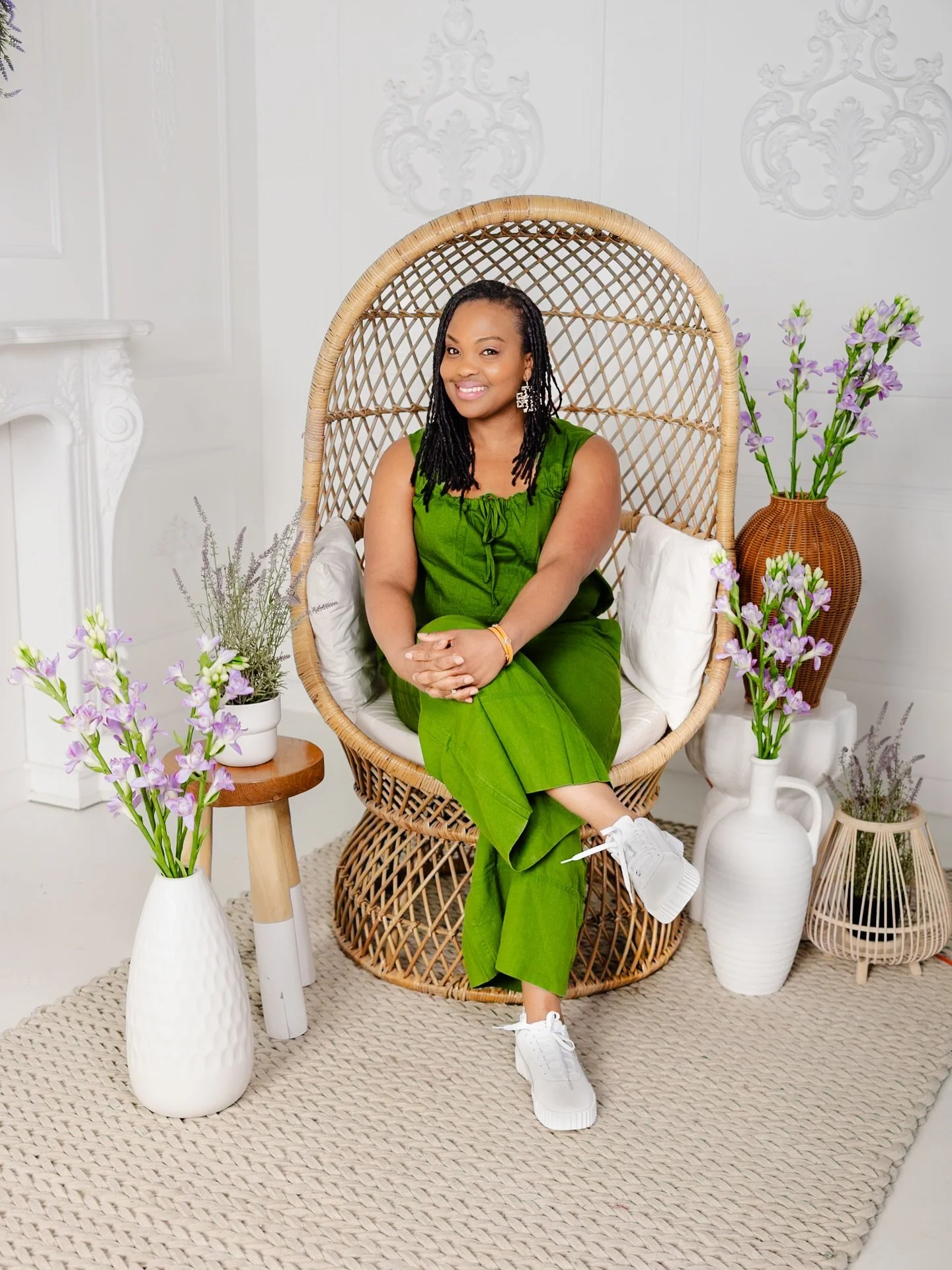 Just a couple of birthday teasers for this beauty today! Nothing quite like some beautiful natural light ! #winnipegphotographer #winnipegstudio #winnipegportraitphotographer #studiophoto