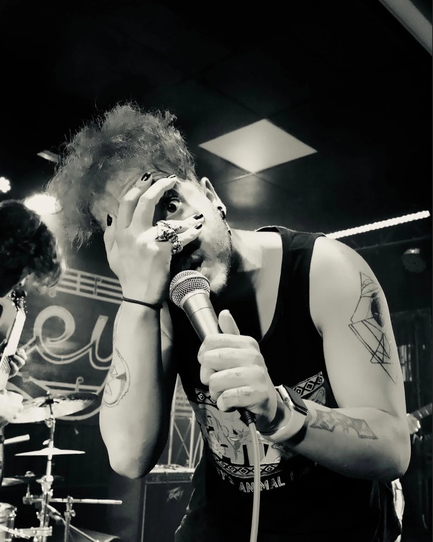 Some shots from Sunday!! Thanks for having us @sweeneysphilly
Come see us this Saturday for the MILF show hosted by @br.eakingb.ud  and presented by @toothfairycollective 
📸: @darksniper1