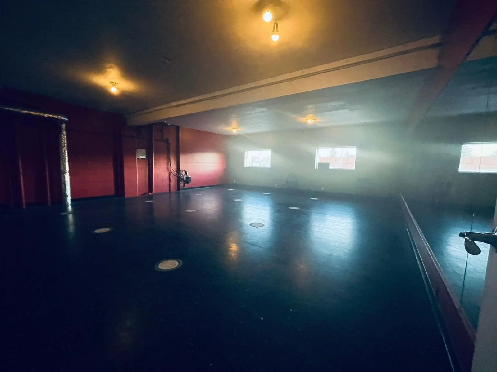 Upstairs Small Studio Size 621 sq. ft.