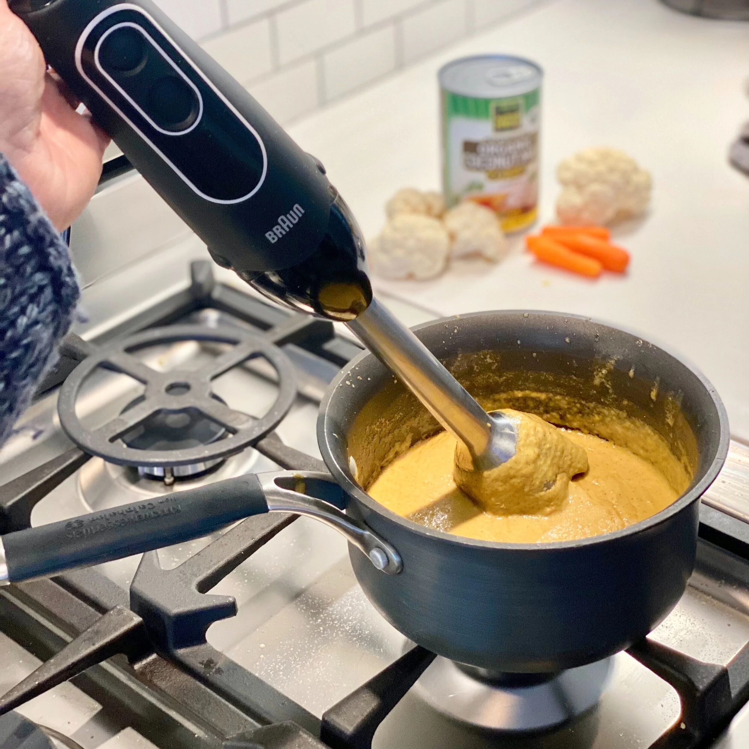 Recipe for 10-Minutes Curry Cauliflower Soup on Lectin Free Wife by Brie Minnaar
