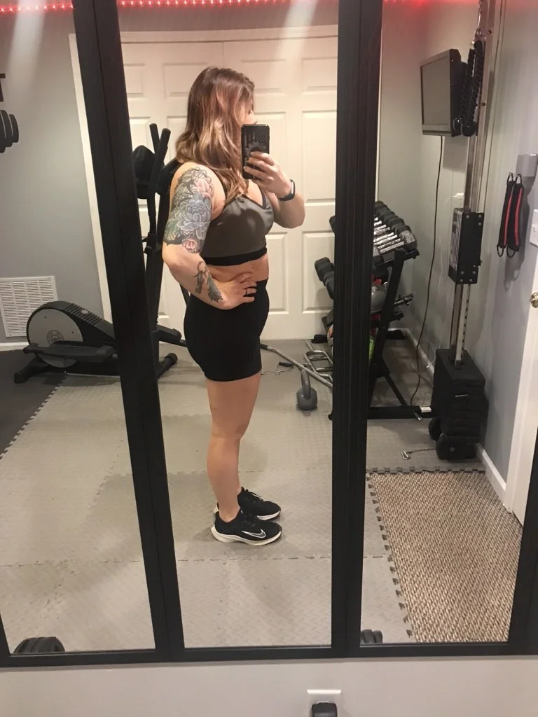 Sarah before beginning coaching with The Aerobic Powerbuilder, at the start of her journey to build strength and energy.