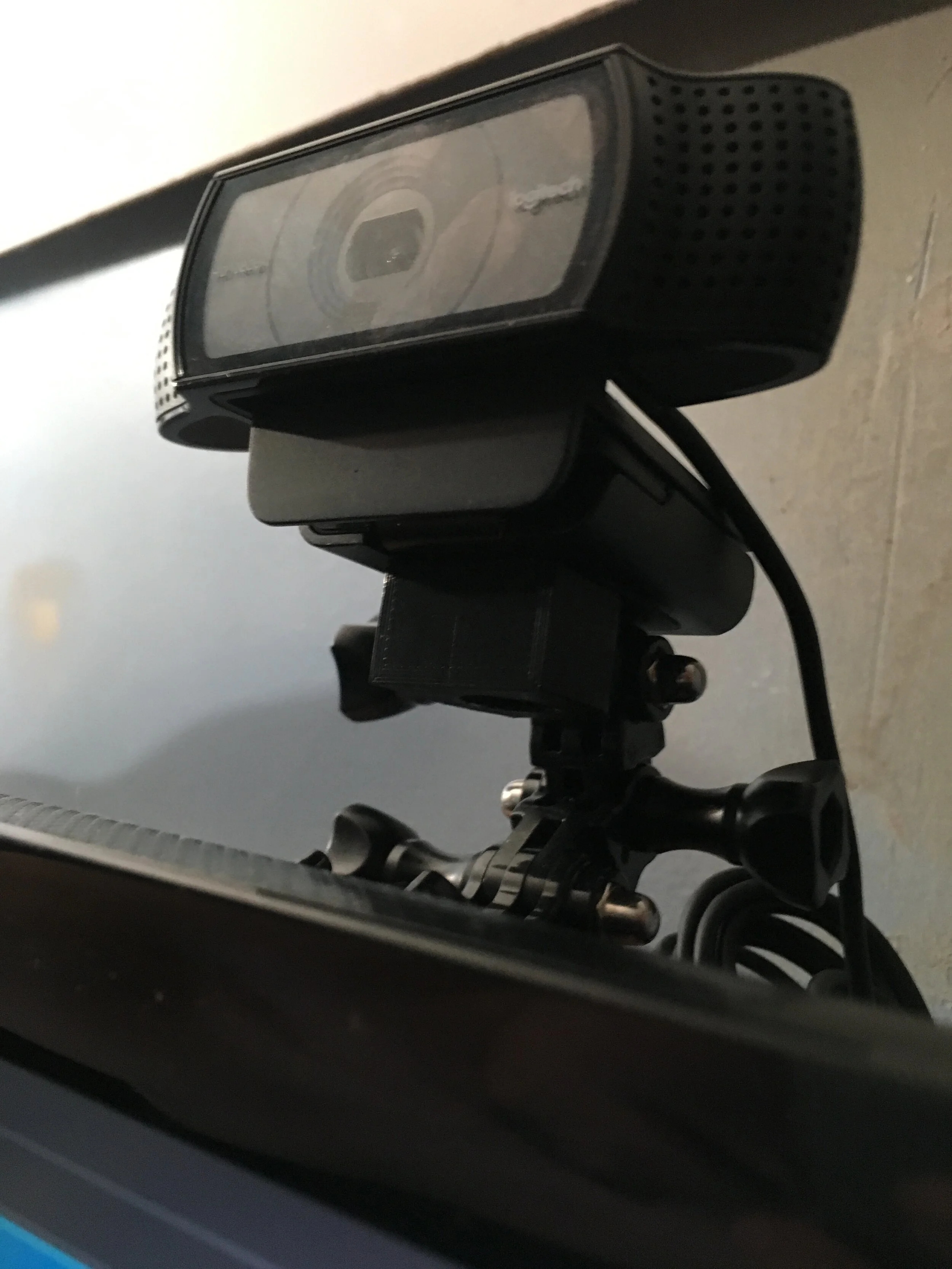 Adapter designed to fit any camera with Standard 1/4"-20 thread to any male GoPro connector.