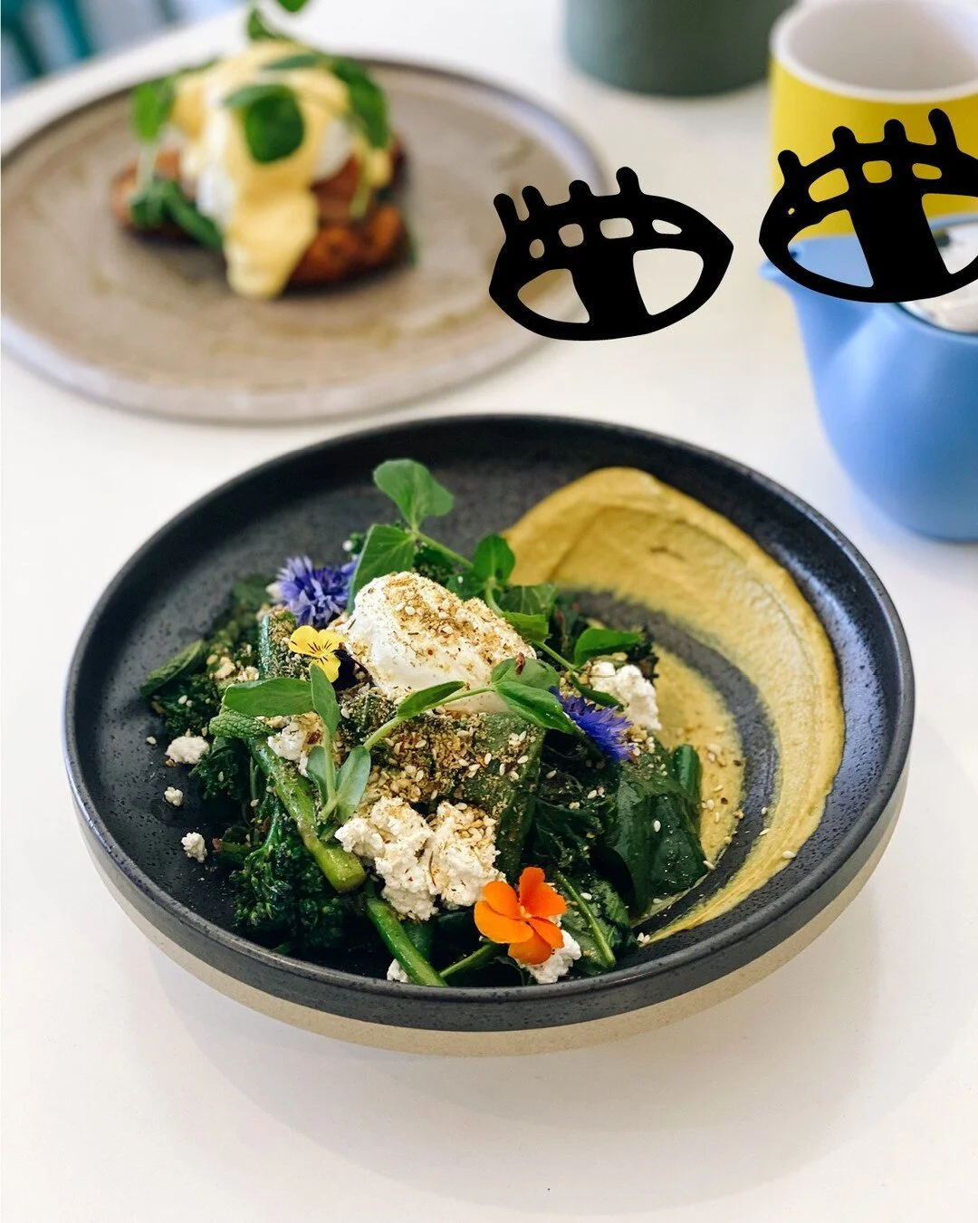 Eye spy a delish lookin' dish 👀 

Come in and try our NEW Super green salad - suitable for brunch, lunch and dinner! 🍽 

With eggplant and chickpea kasundi dressing, mixed greens, cherry tomato, goats cheese, pomegranate &amp; dukkah 🥗 #allthingse