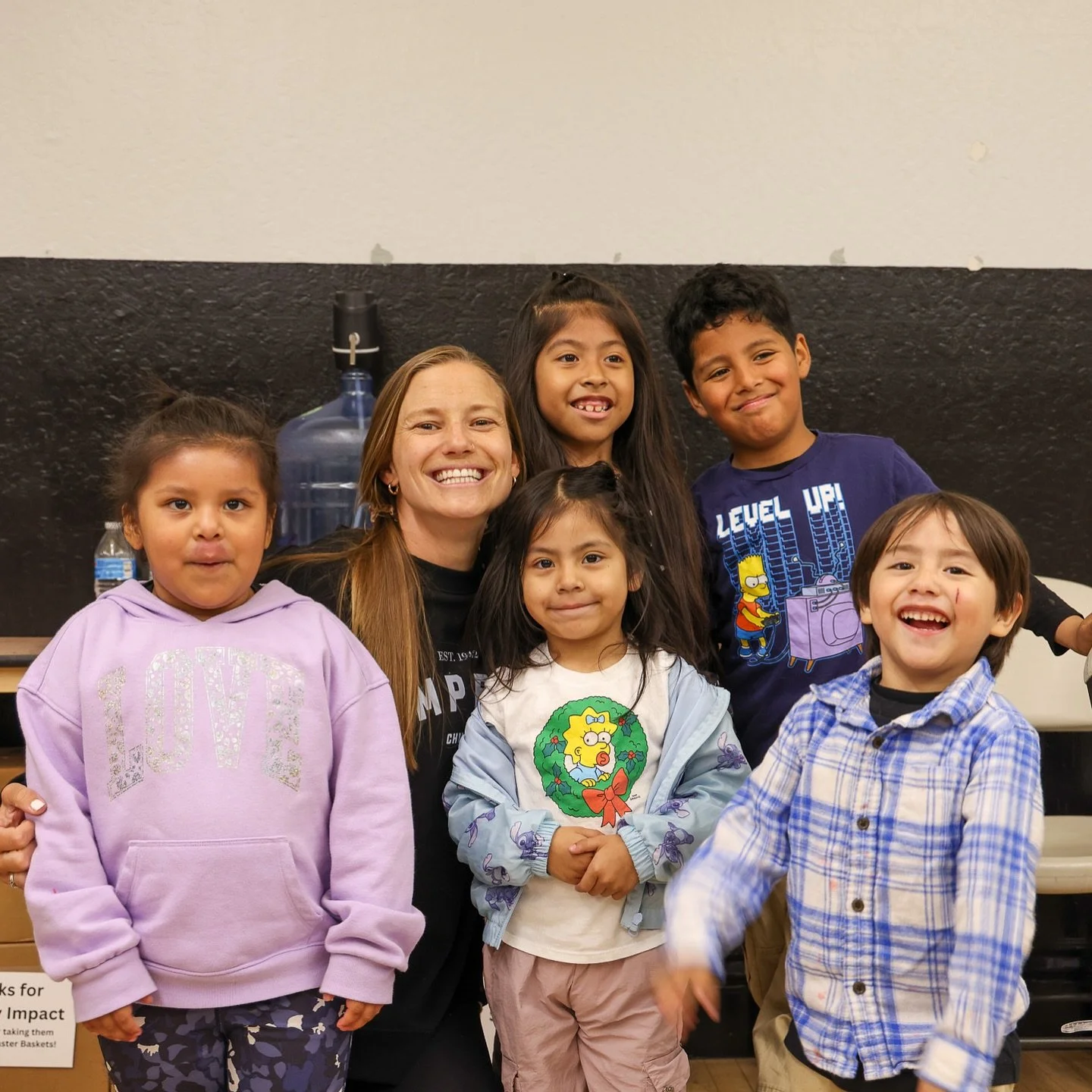 Summer is one of our busiest seasons for missions and we&rsquo;re so thankful for every team that chooses to serve with us! ☀️
At the Child Development Center, your help with meals, clothing distribution, and meaningful conversations brings joy and s