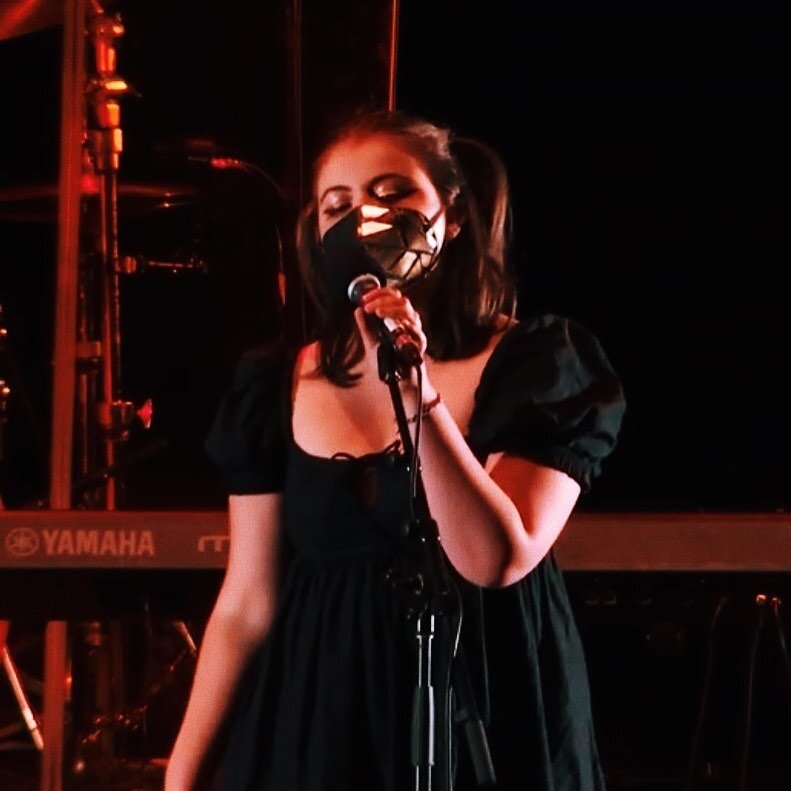 New IGTV video up from the recent concert! &ldquo;Hera&rsquo;s Song,&rdquo; written and performed by Lydia Elliott (aka me!)

#singersongwriter #music #originalsong