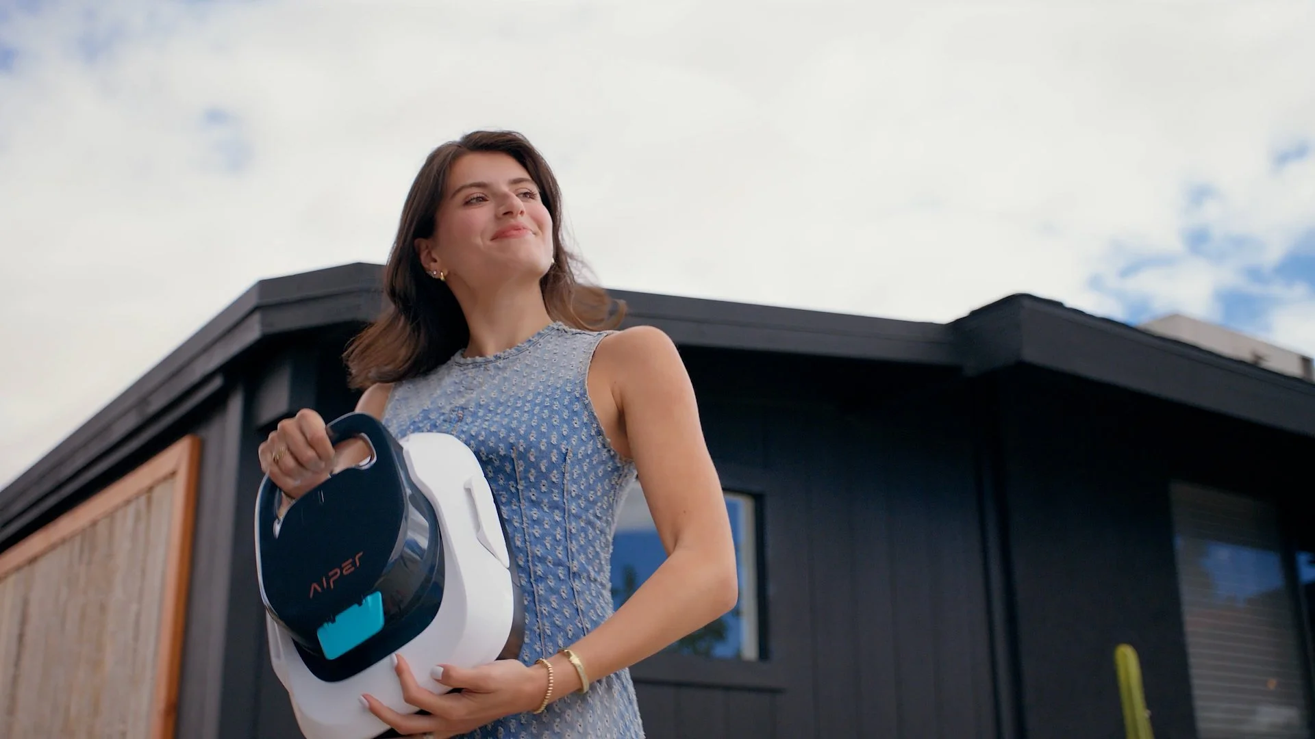 Hero Banner.00_01_07_00.Still007.jpg