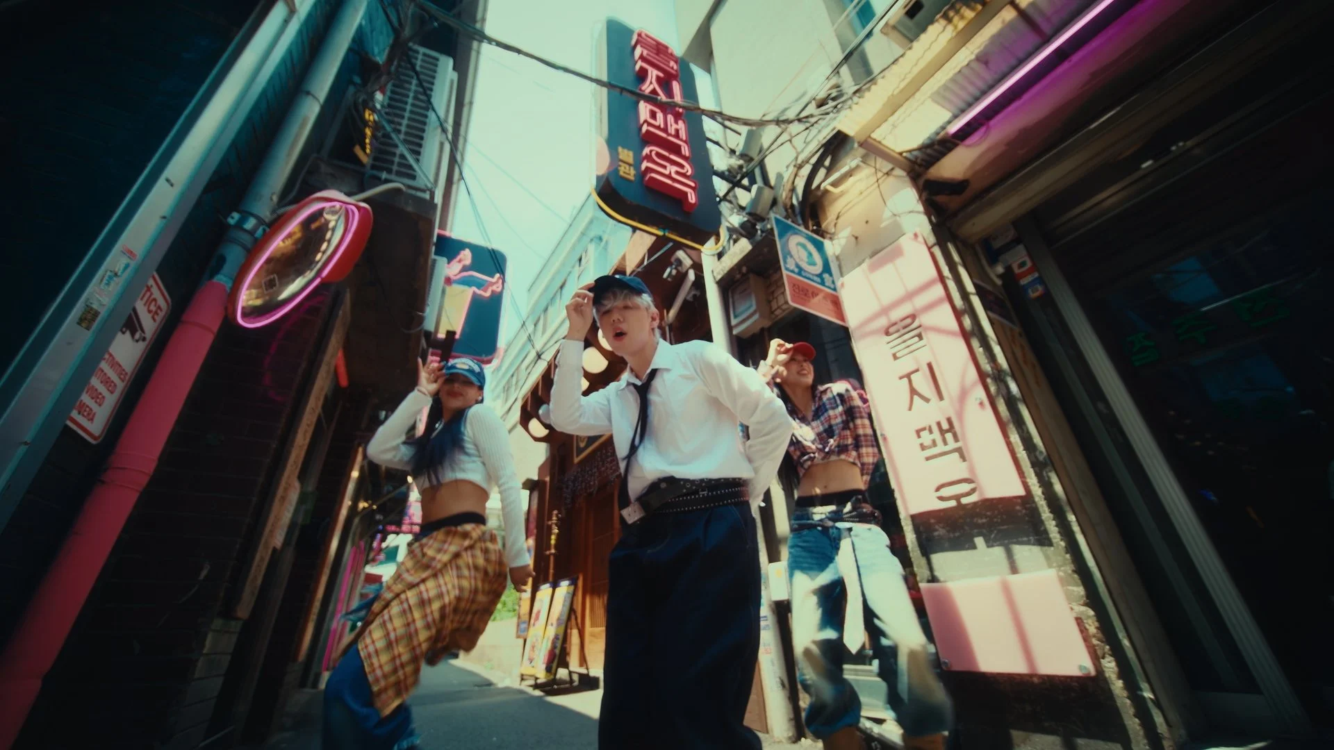 Leroy Stills_1.1.5.JPG